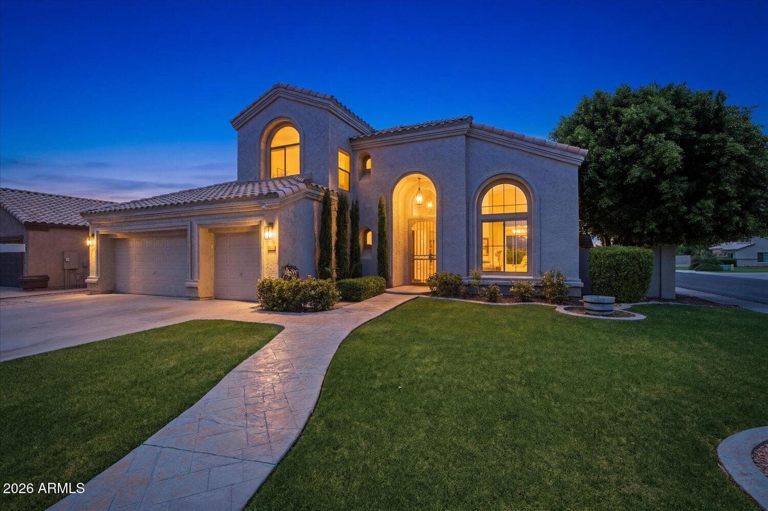 1894 E MINERAL Road, Gilbert, AZ 85234