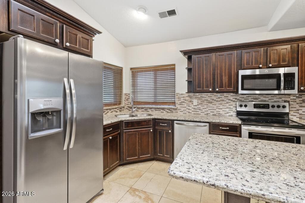 33651 S TOPAZ Road, Black Canyon City, AZ 85324 — photo 8 of 30
