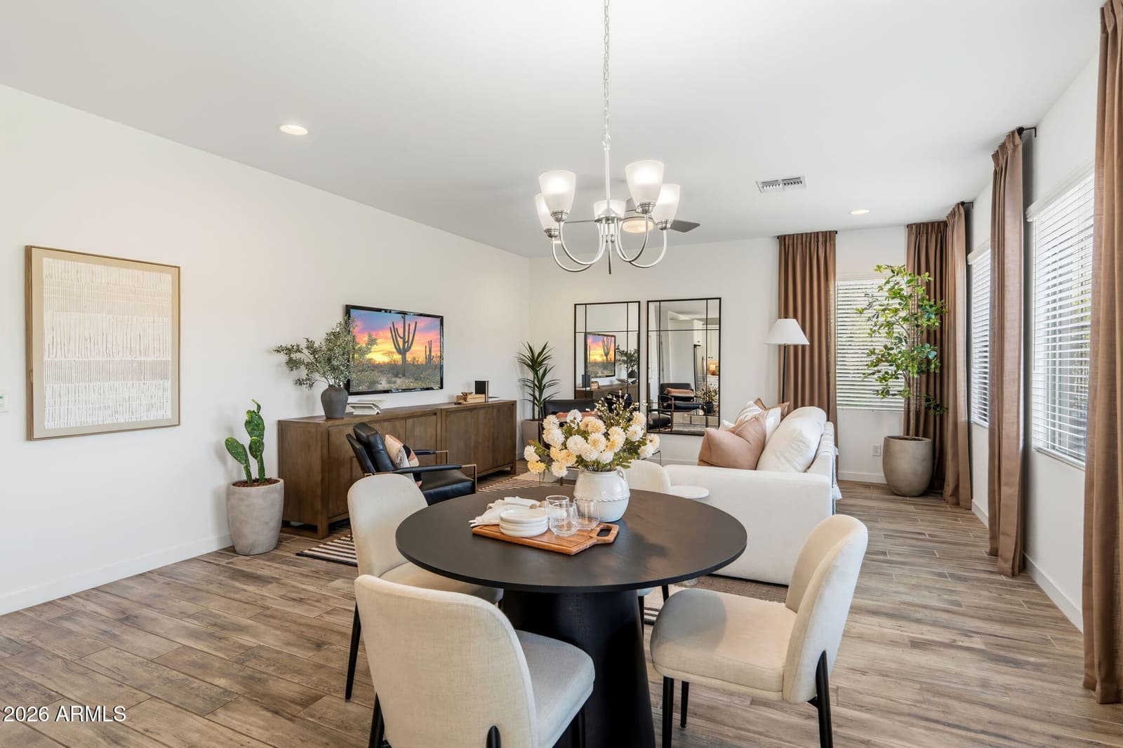 6447 N 17th Place, Phoenix, AZ 85016 — photo 8 of 34
