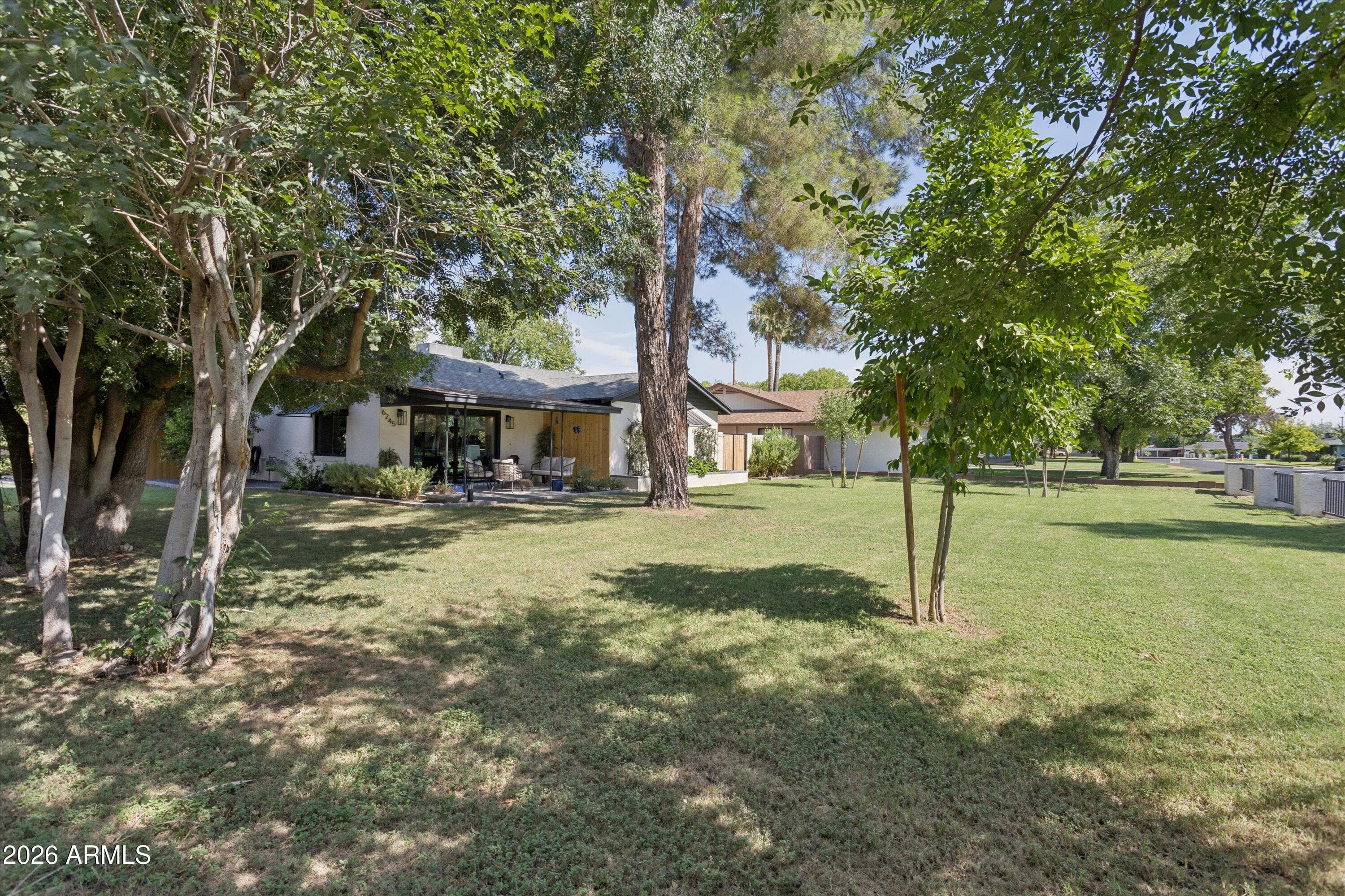 6245 N 16TH Avenue, Phoenix, AZ 85015 — photo 8 of 60