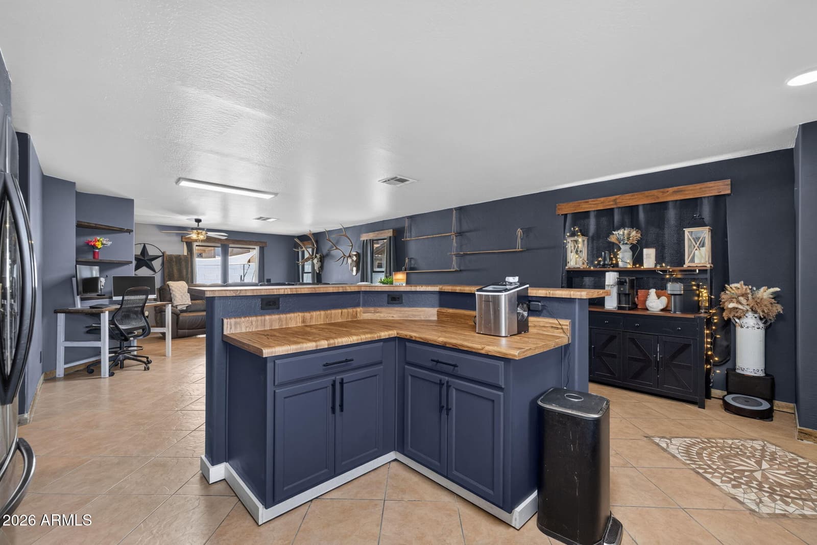 2681 S POWELL Road, Apache Junction, AZ 85119 — photo 9 of 39