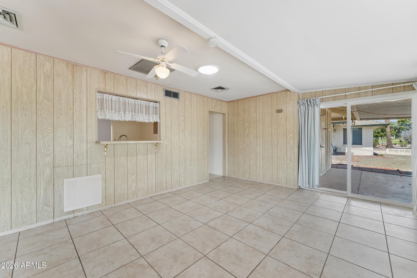 10208 W PINEHURST Drive, Sun City, AZ 85351 — photo 13 of 73
