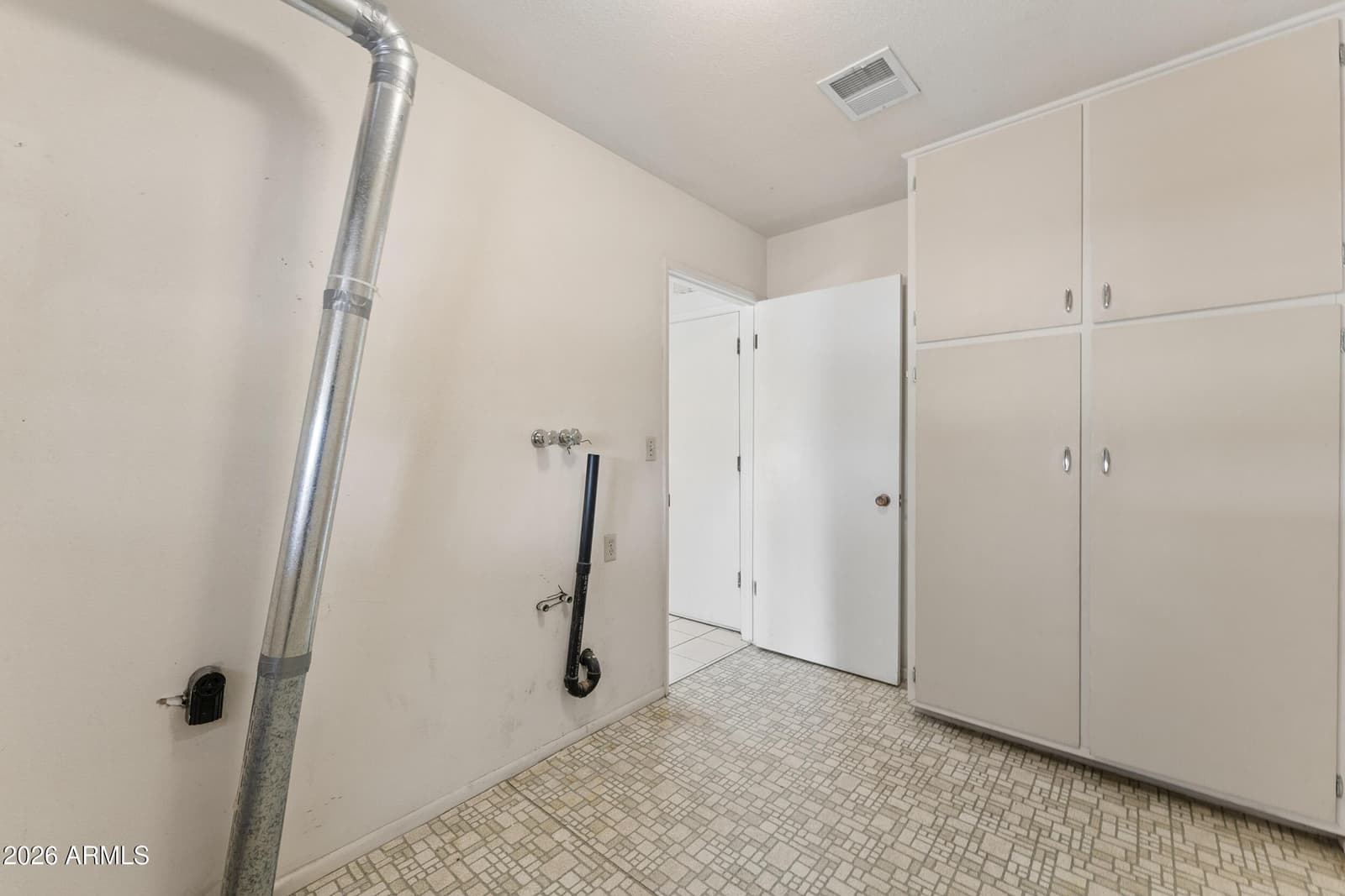 10208 W PINEHURST Drive, Sun City, AZ 85351 — photo 40 of 73