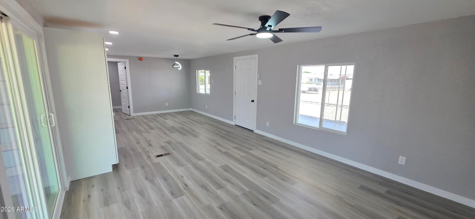 17237 N 66TH Avenue, Glendale, AZ 85308 — photo 8 of 28