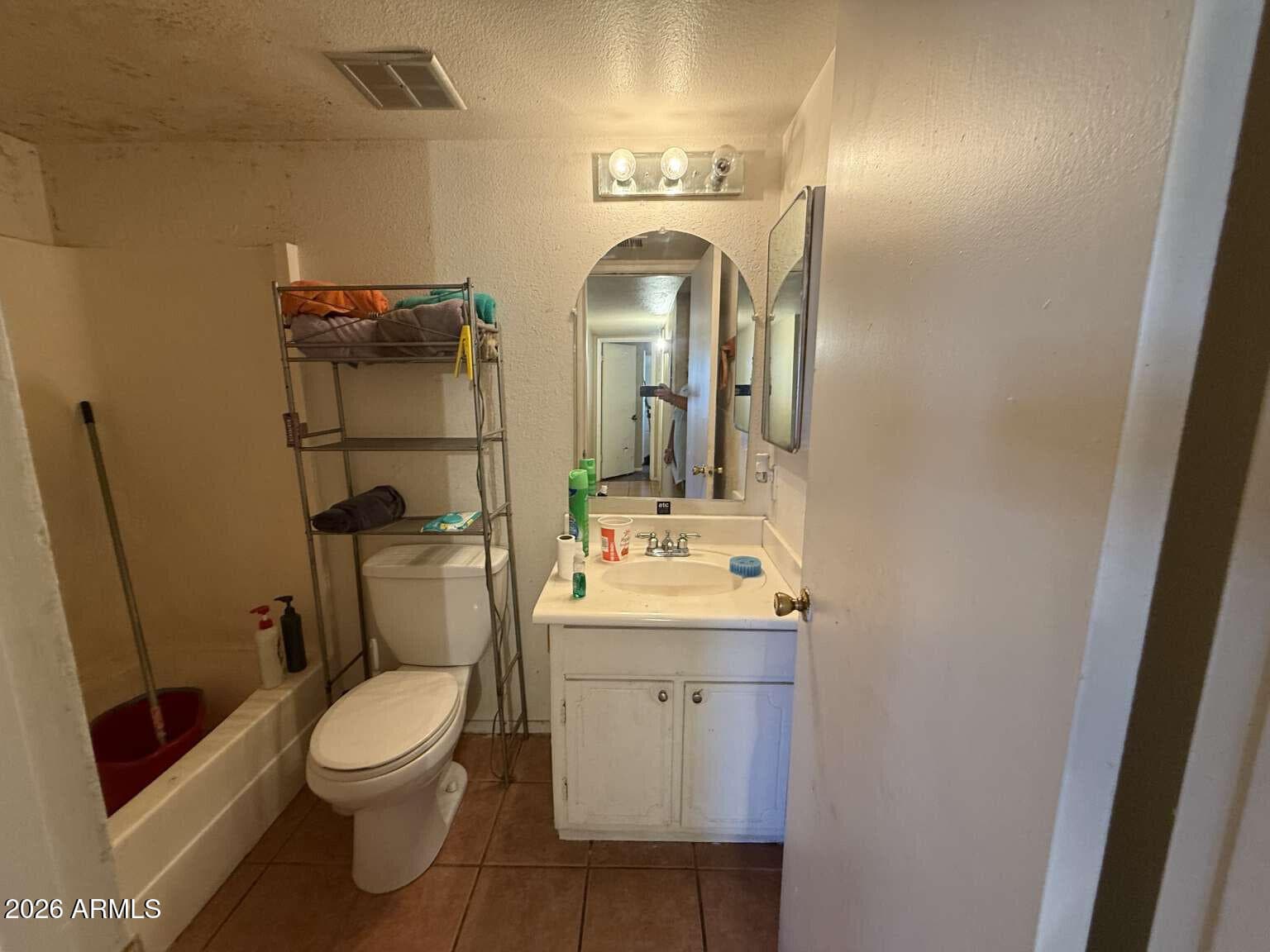 2018 N 56TH Avenue, Phoenix, AZ 85035 — photo 12 of 21