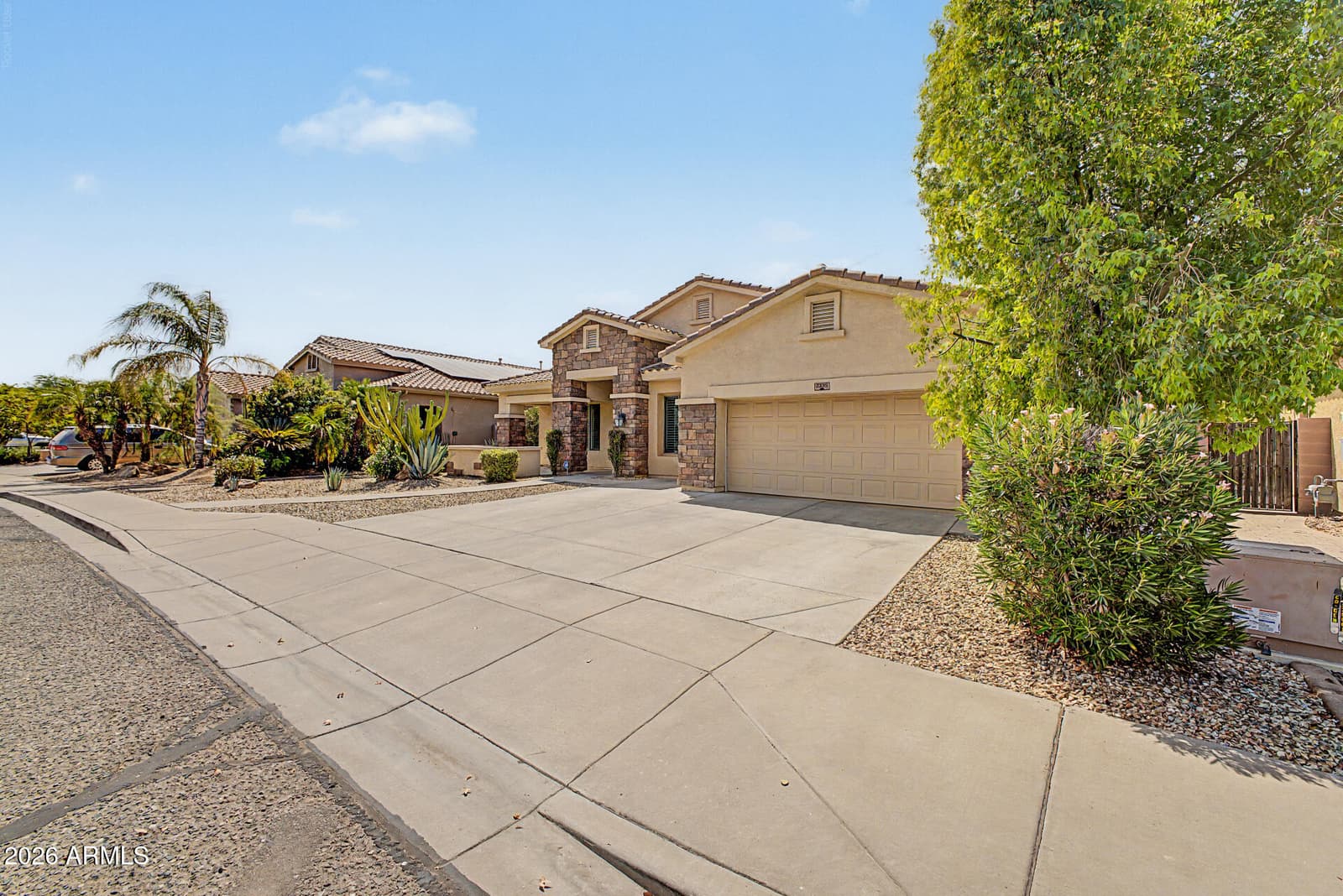 2335 W MAYA Way, Phoenix, AZ 85085 — photo 4 of 51