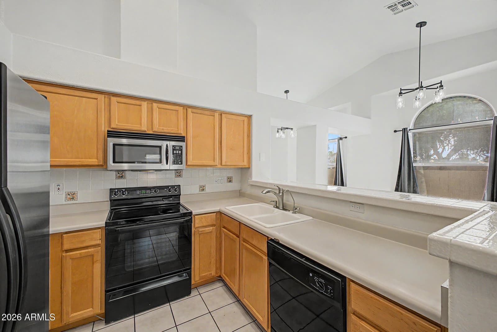 984 W MORELOS Street, Chandler, AZ 85225 — photo 8 of 33