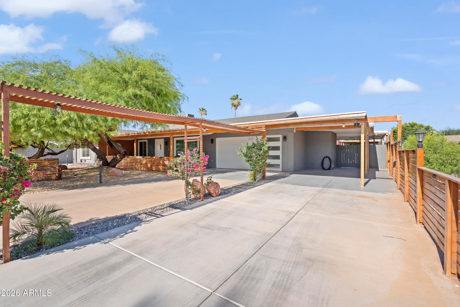11215 N 37TH Avenue, Phoenix, AZ 85029 — photo 11 of 71
