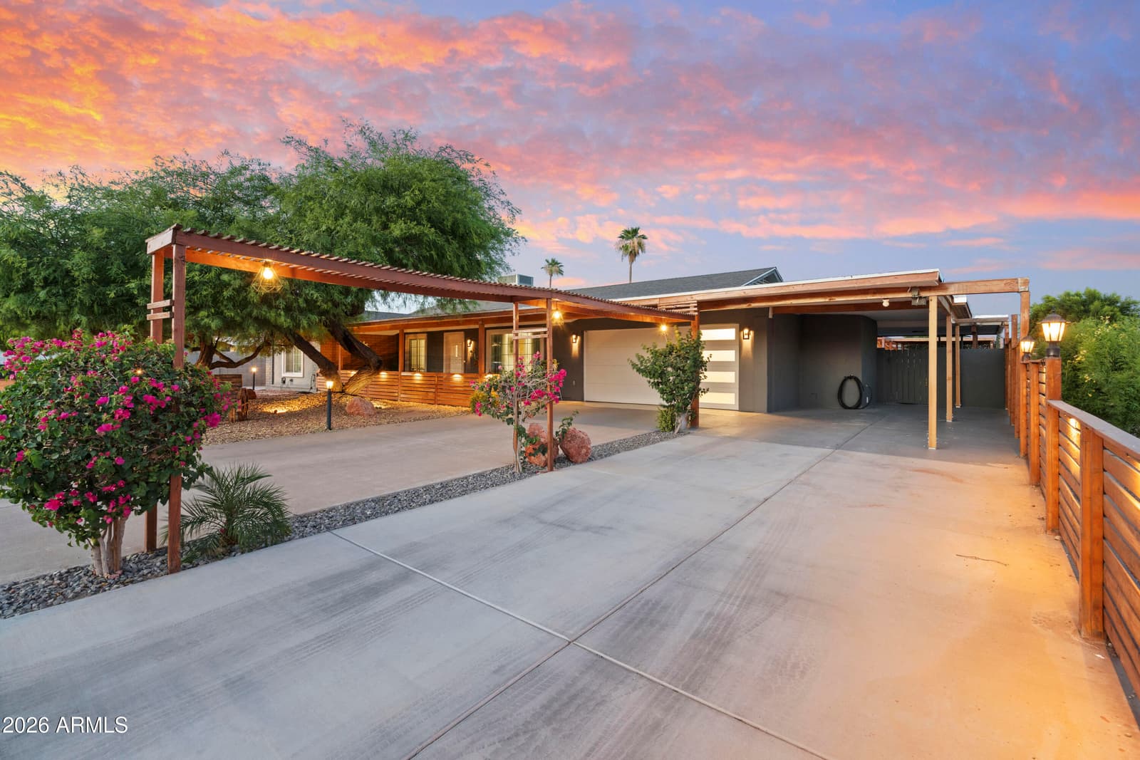 11215 N 37TH Avenue, Phoenix, AZ 85029 — photo 10 of 71