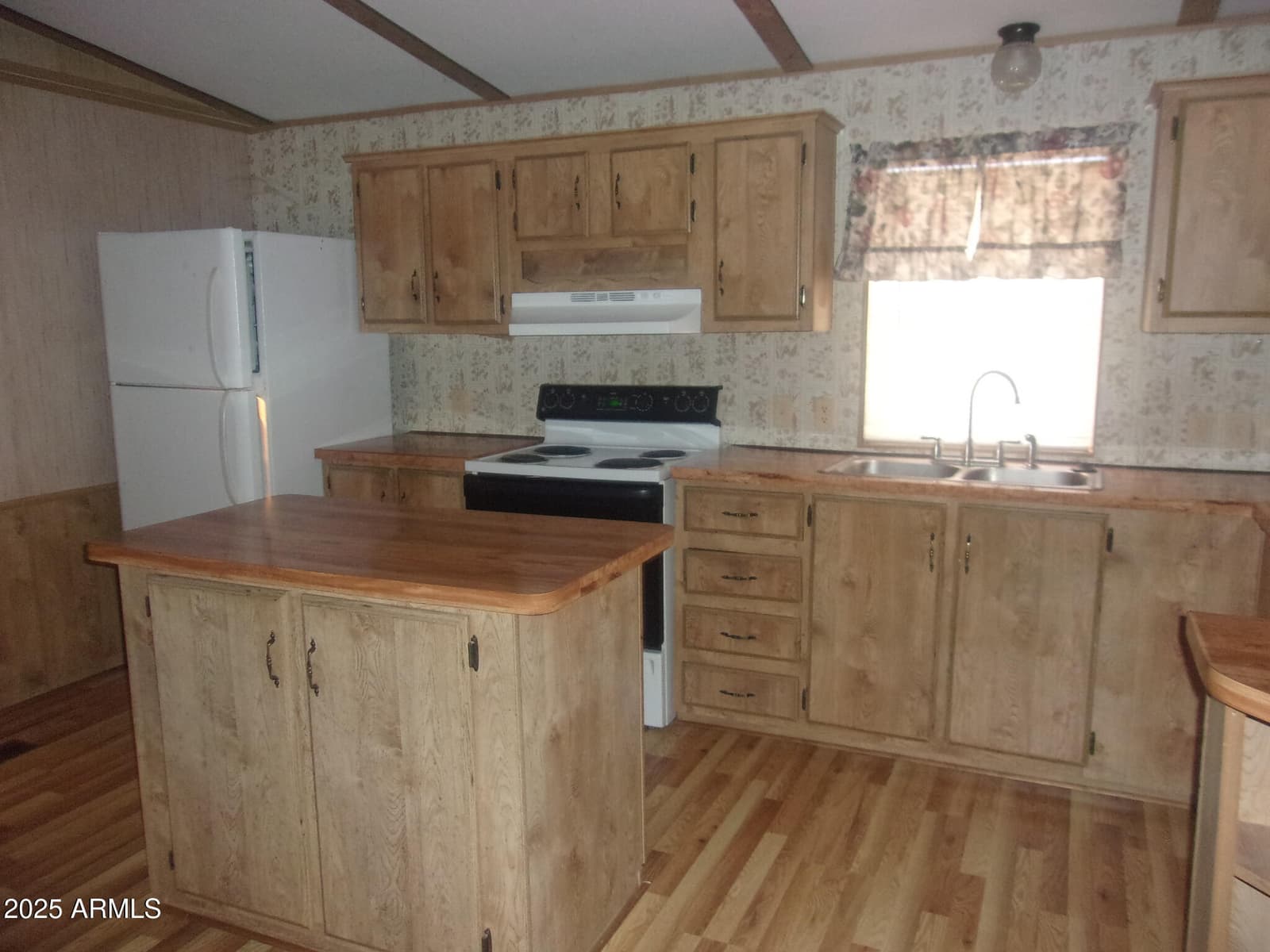3775 E CLINTON Lane, Camp Verde, AZ 86322 — photo 3 of 28