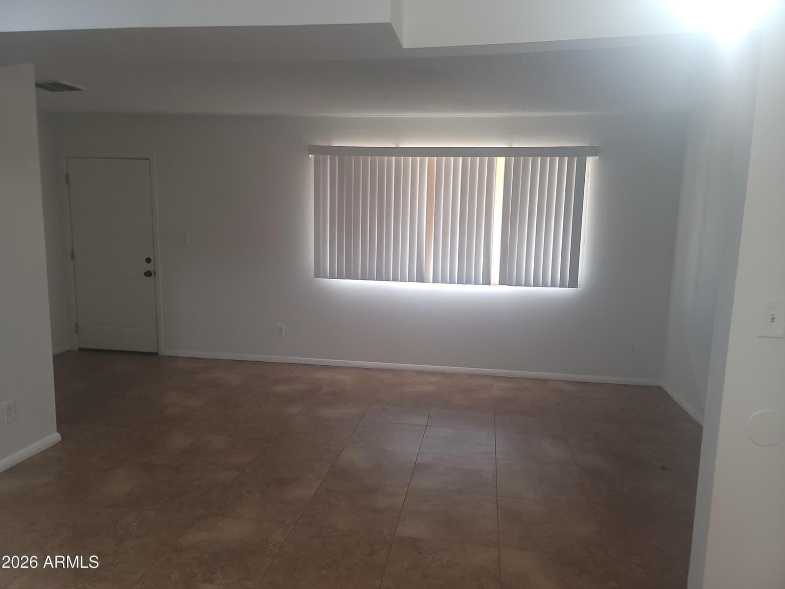 1539 W HUNTINGTON Drive, Tempe, AZ 85282 — photo 6 of 39