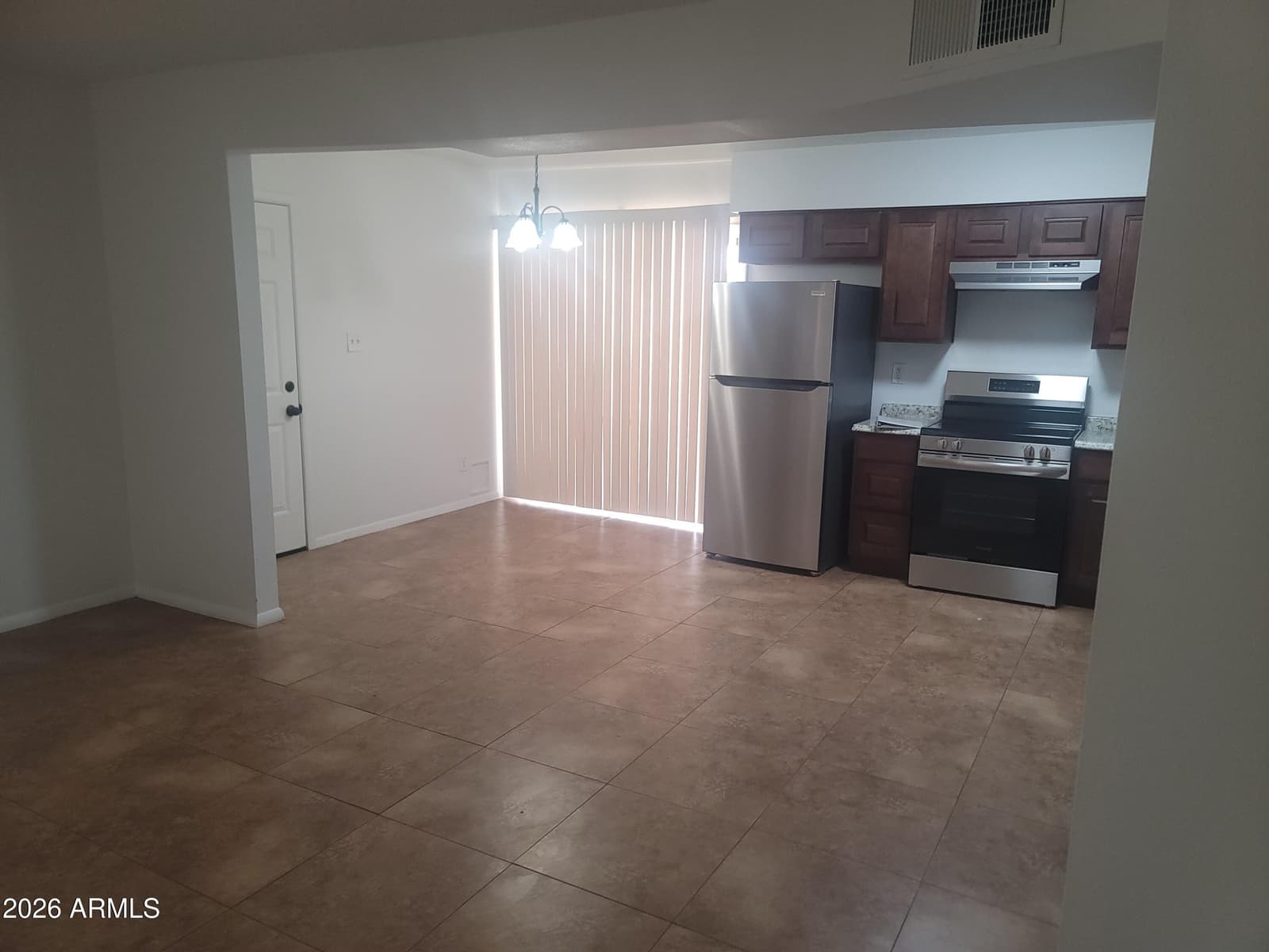 1539 W HUNTINGTON Drive, Tempe, AZ 85282 — photo 10 of 39