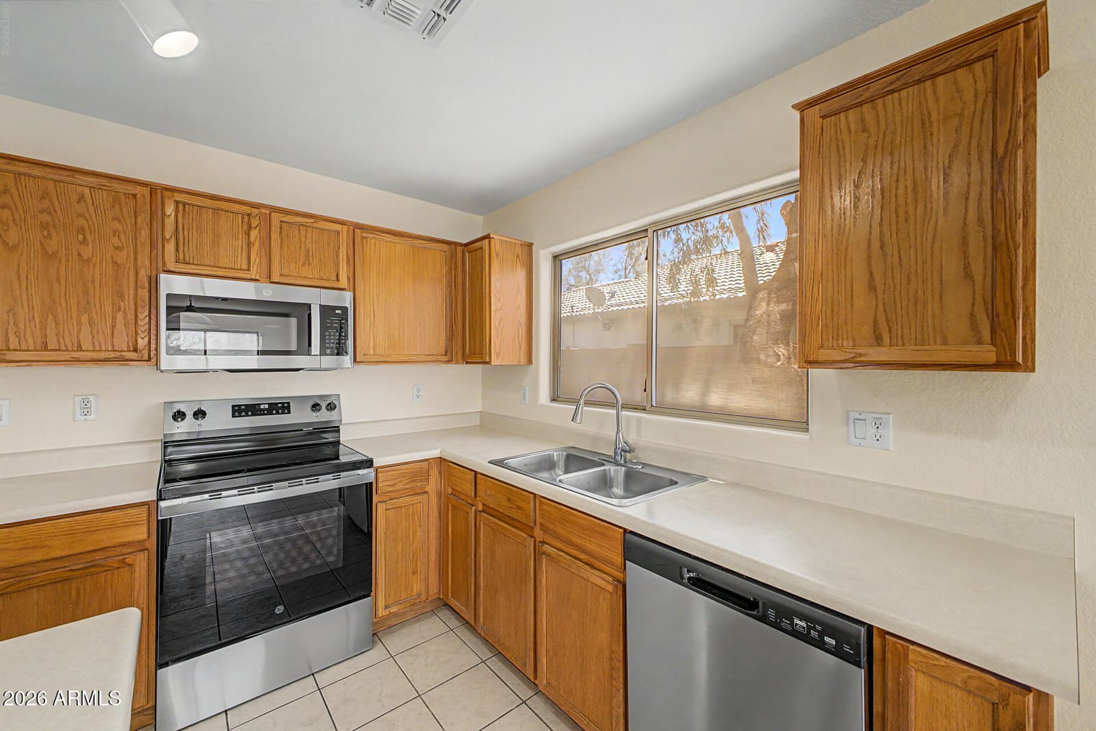 1173 N AGAVE Street, Casa Grande, AZ 85122 — photo 12 of 46