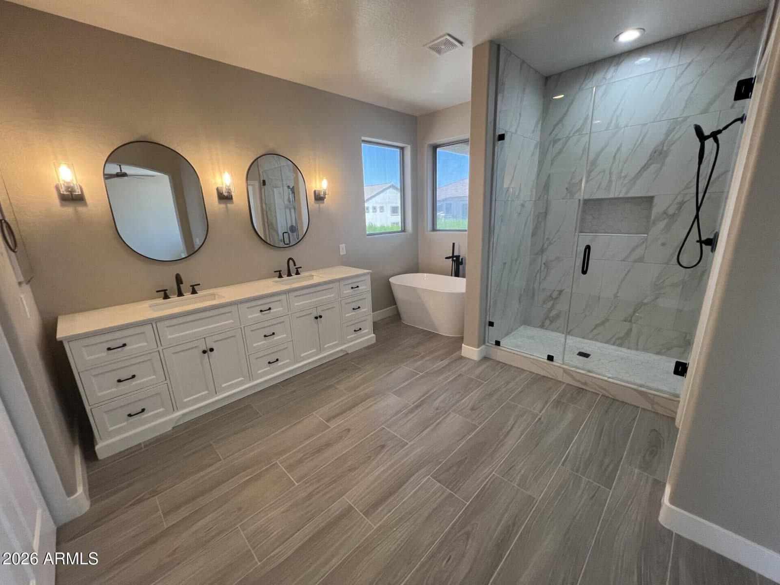 7521 W SOUTHGATE Avenue, Phoenix, AZ 85043 — photo 16 of 21