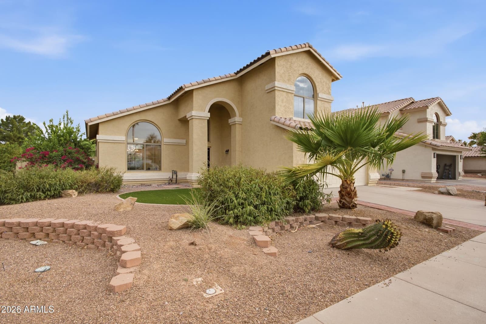 1403 W GOLDFINCH Way, Chandler, AZ 85286 — photo 4 of 59