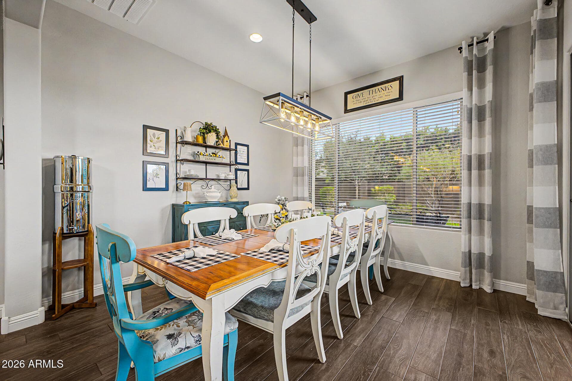 9847 W JESSIE Lane, Peoria, AZ 85383 — photo 13 of 63