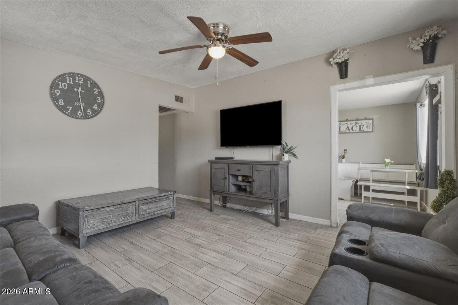 5430 S 35TH Avenue, Phoenix, AZ 85041 — photo 6 of 16