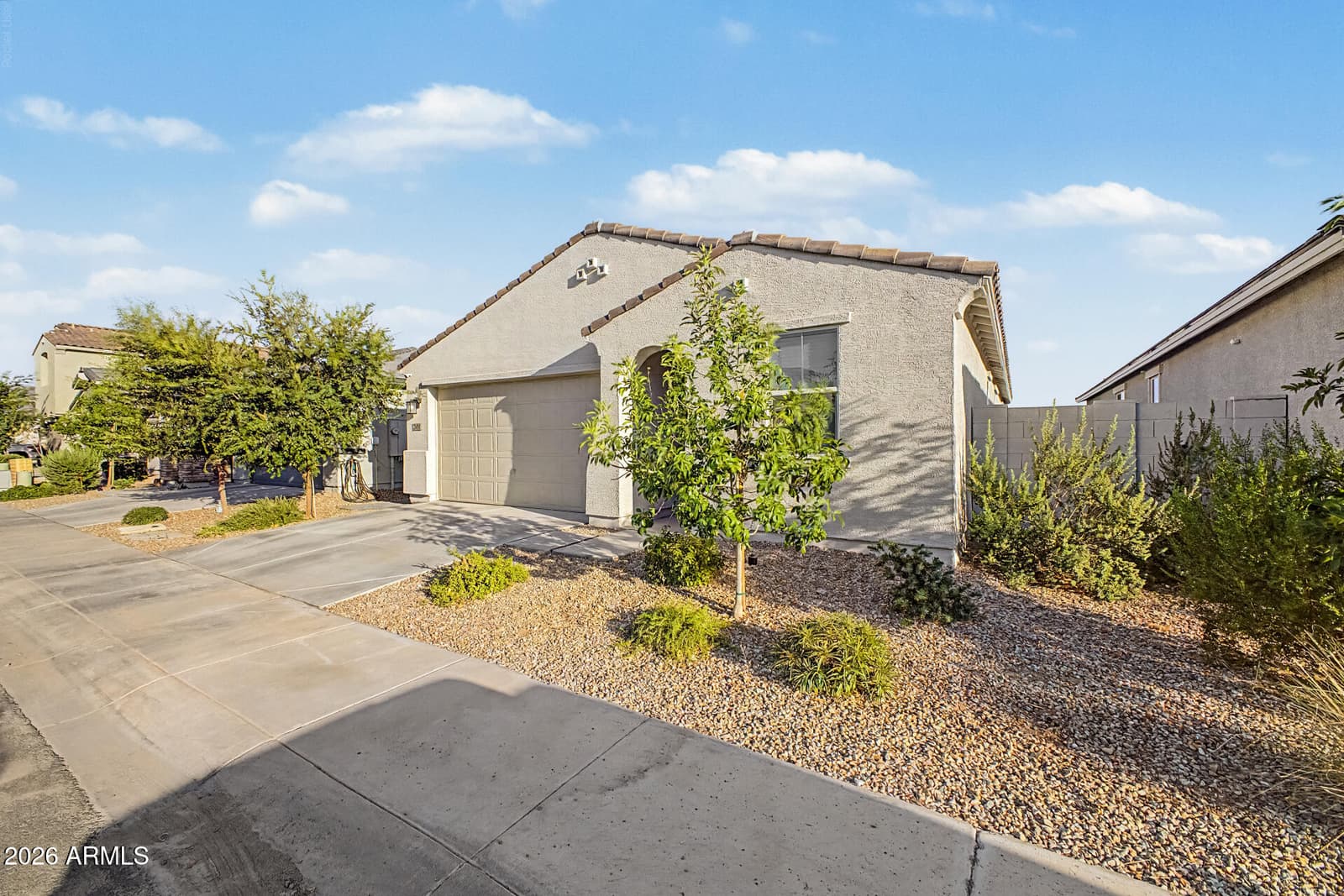 2601 E HOUSTON Avenue, Apache Junction, AZ 85119 — photo 2 of 29