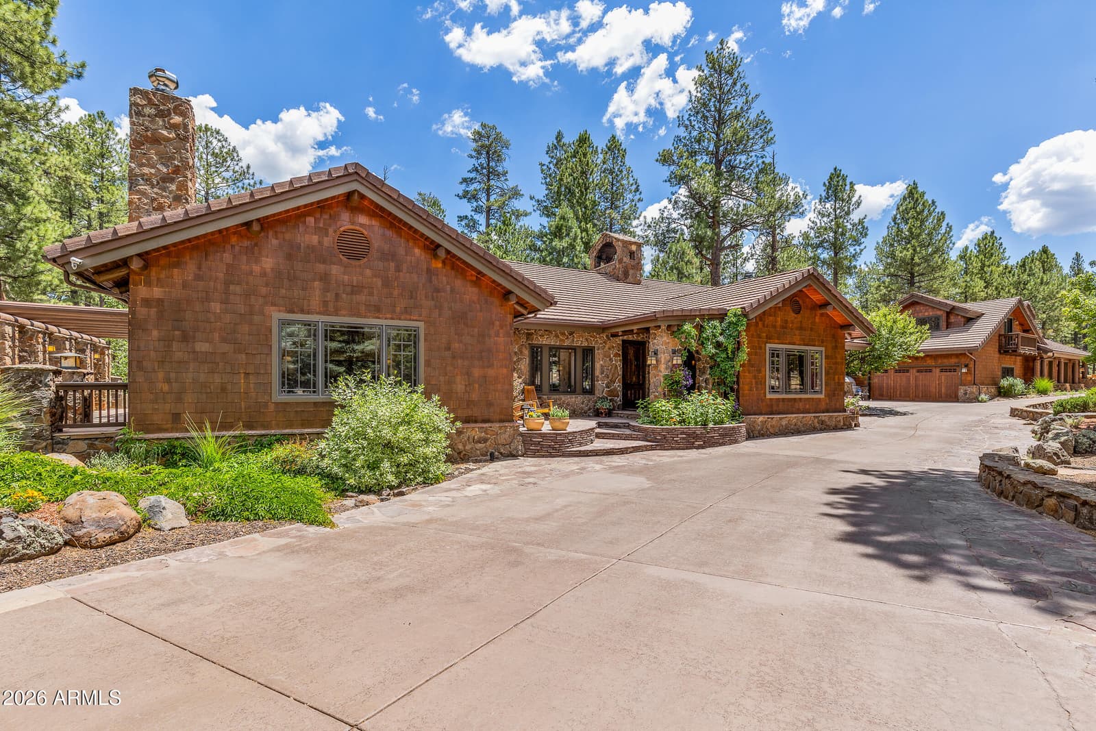 2912 N Creekside Drive, Flagstaff, AZ 86001 — photo 6 of 104
