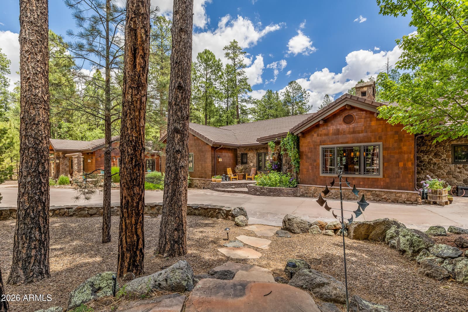 2912 N Creekside Drive, Flagstaff, AZ 86001 — photo 7 of 104