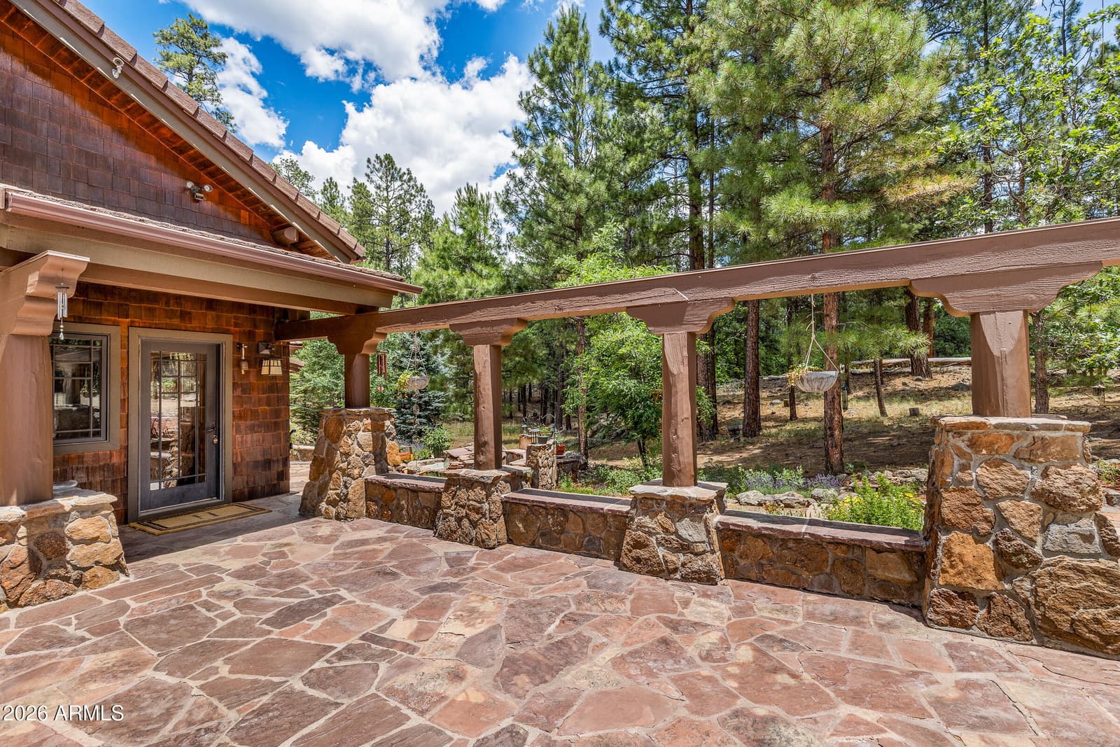 2912 N Creekside Drive, Flagstaff, AZ 86001 — photo 14 of 104