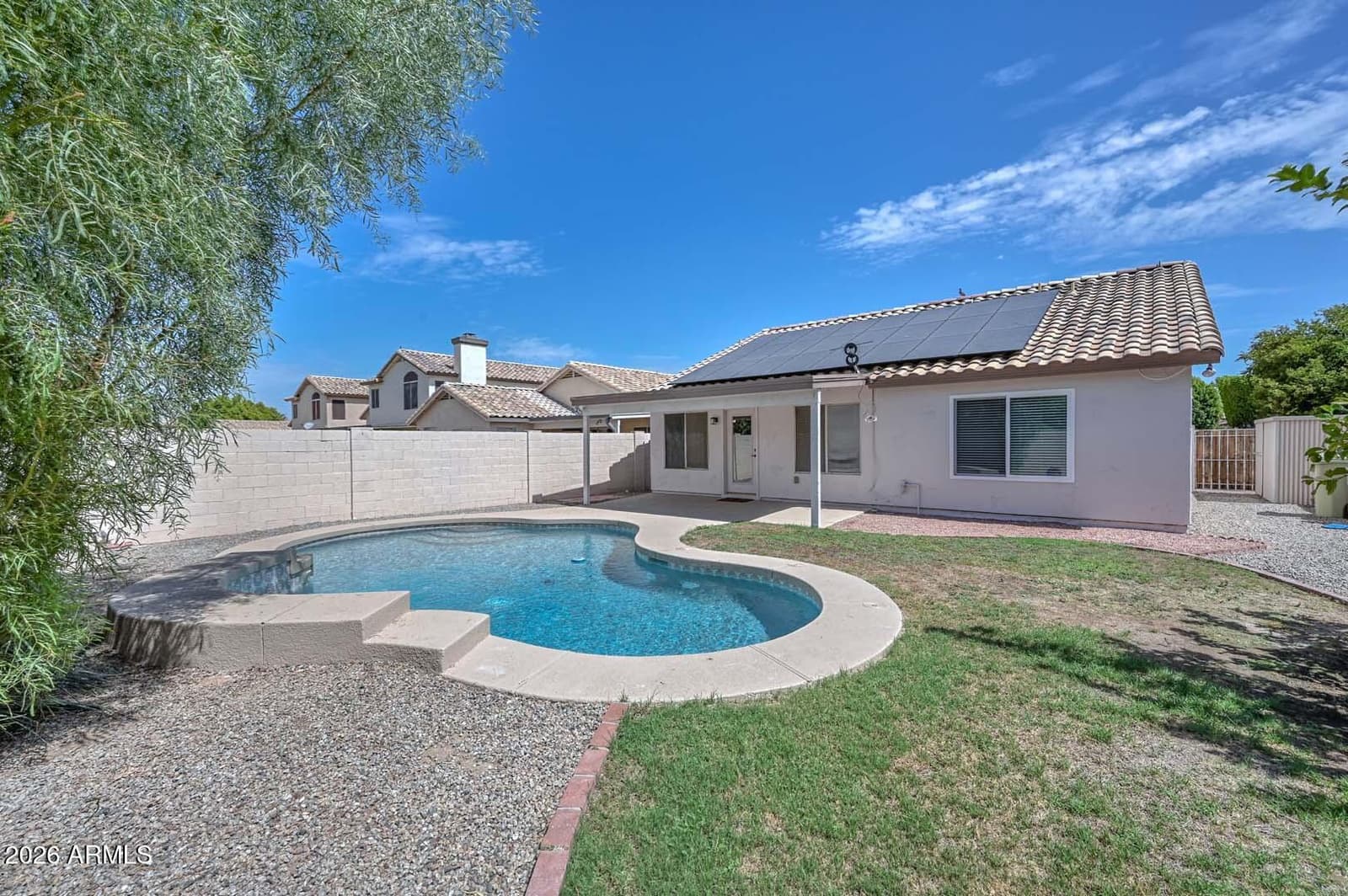 6781 W LOUISE Drive, Glendale, AZ 85310 — photo 4 of 39