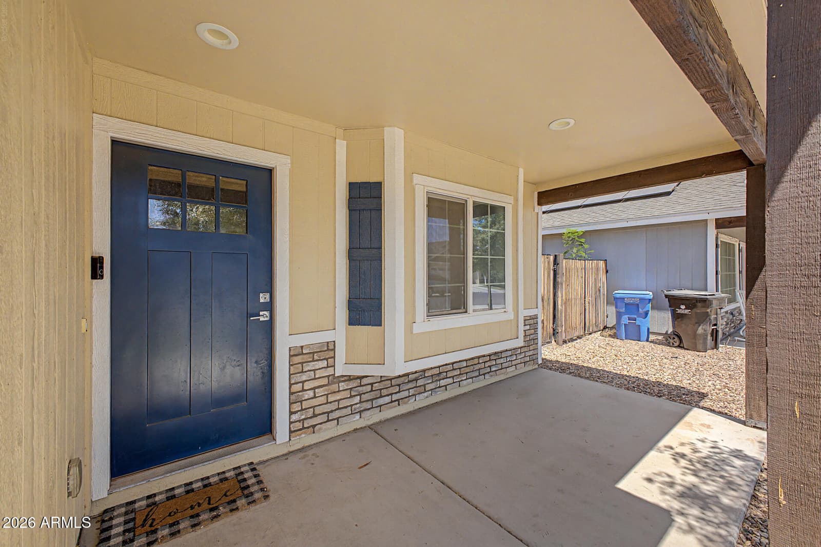 5034 S 11TH Place, Phoenix, AZ 85040 — photo 5 of 31
