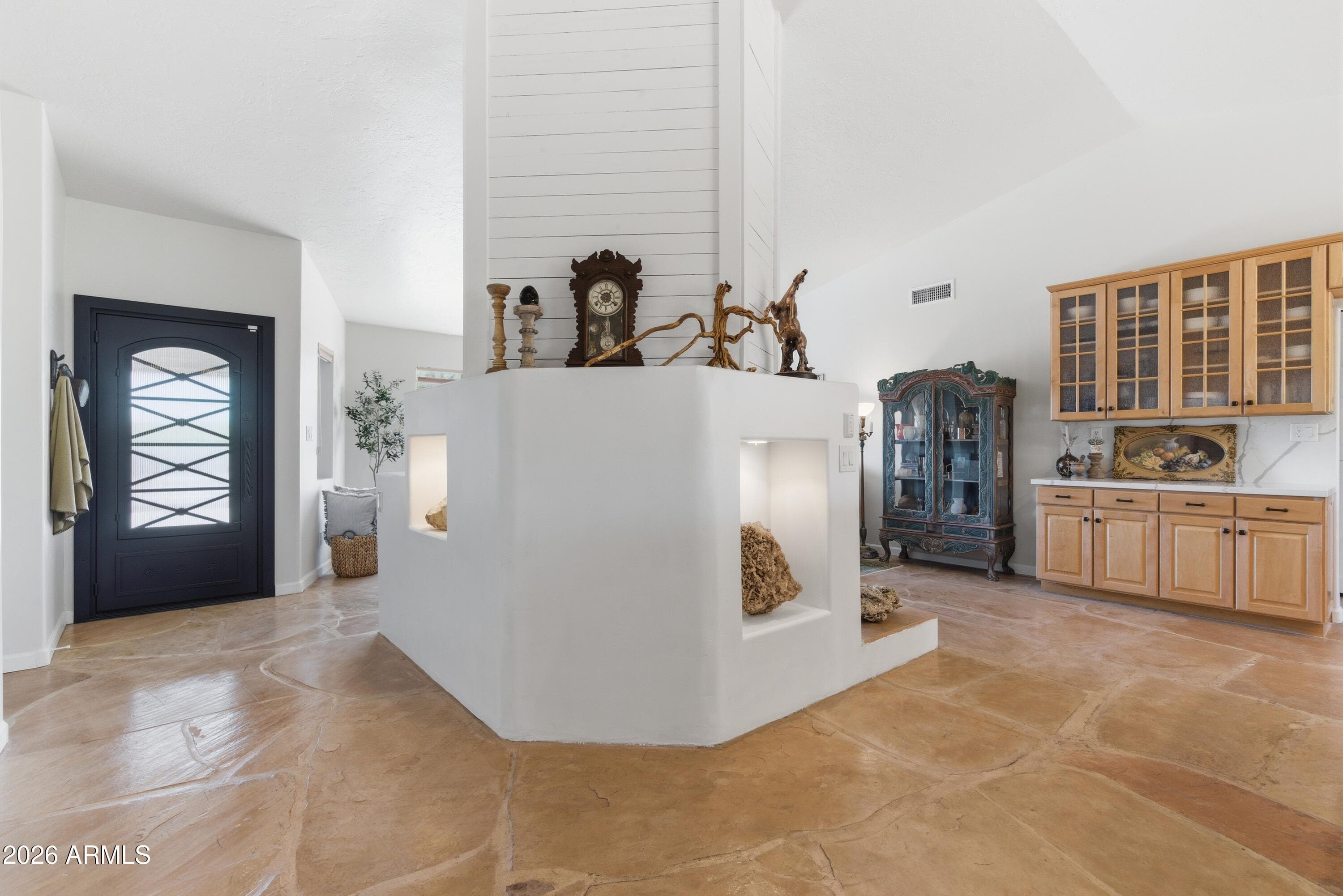 10712 E HUMMINGBIRD Lane, Gold Canyon, AZ 85118 — photo 4 of 38
