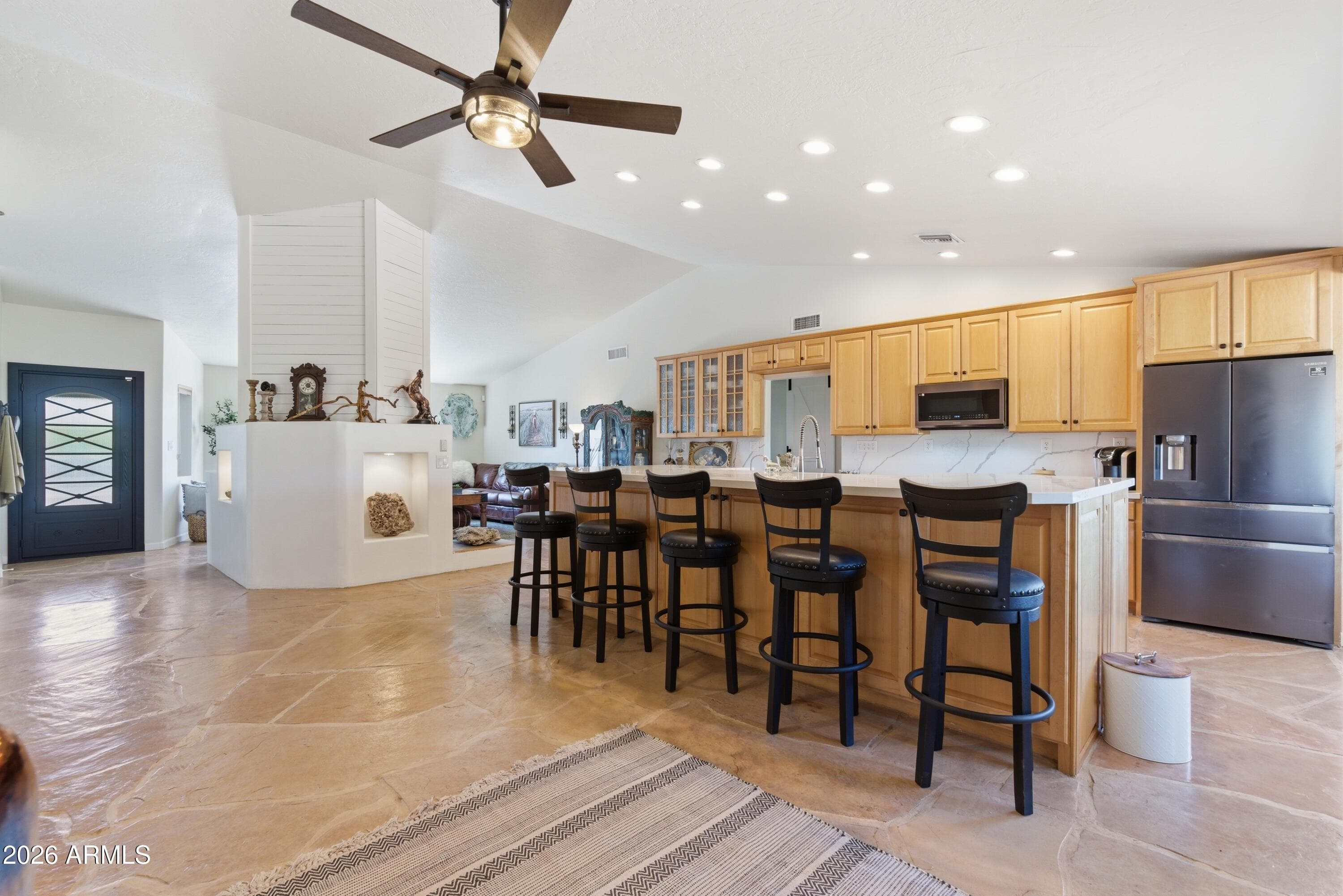 10712 E HUMMINGBIRD Lane, Gold Canyon, AZ 85118 — photo 10 of 38