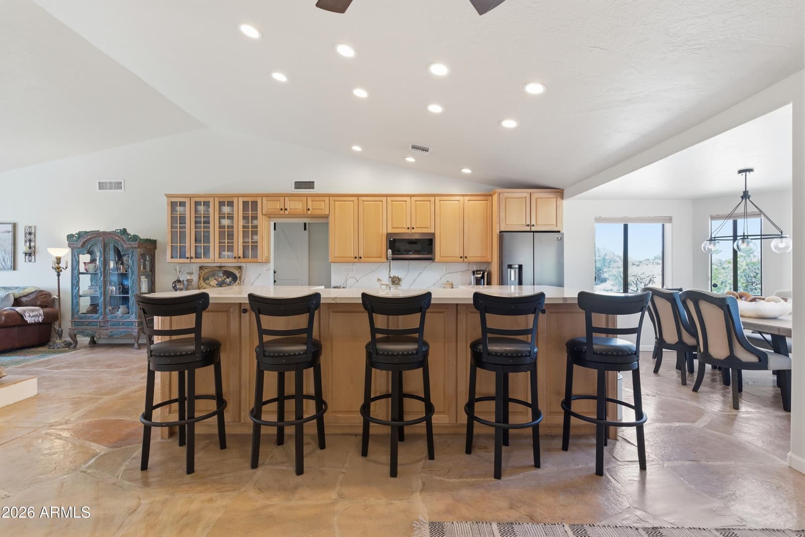 10712 E HUMMINGBIRD Lane, Gold Canyon, AZ 85118 — photo 12 of 38