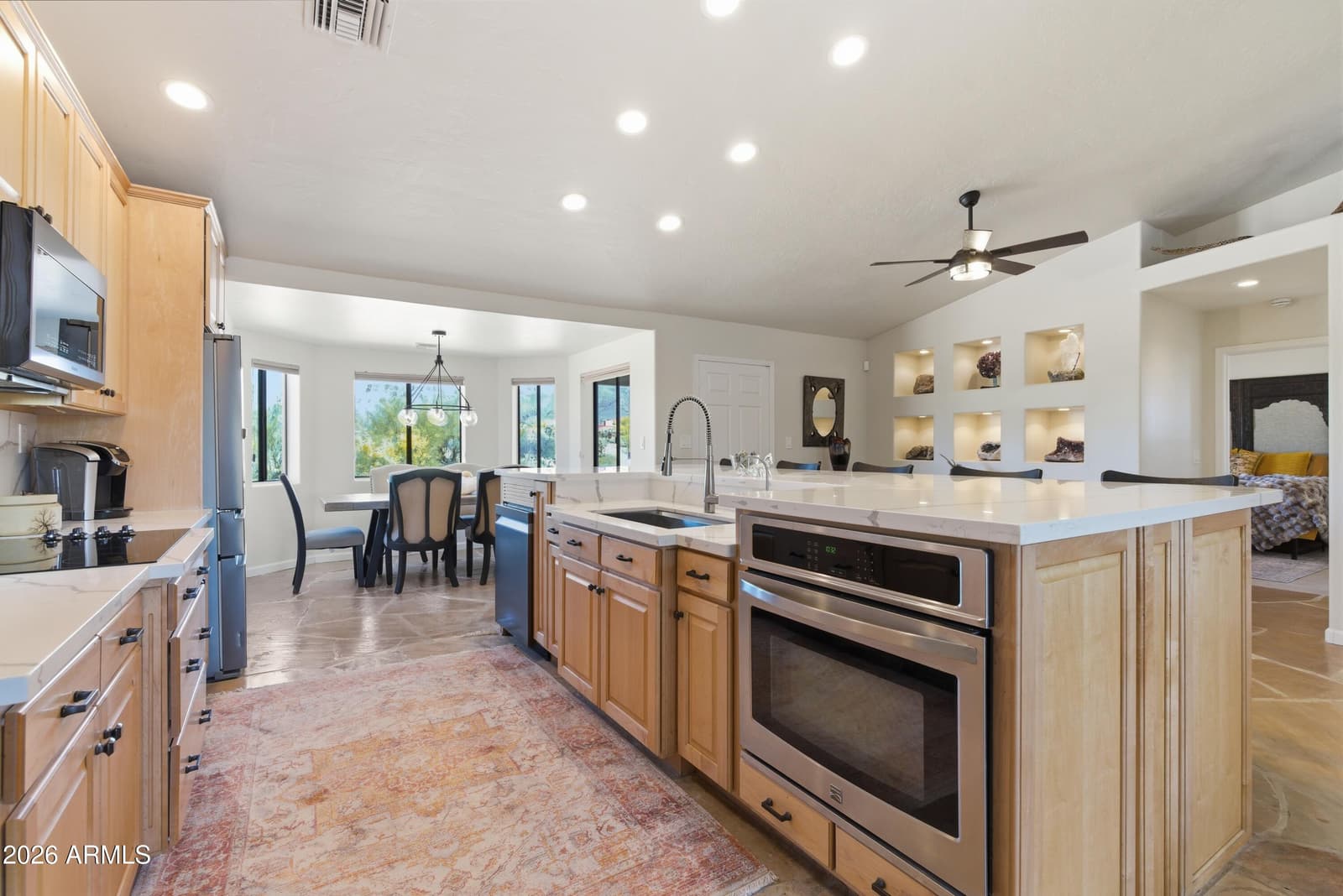 10712 E HUMMINGBIRD Lane, Gold Canyon, AZ 85118 — photo 13 of 38