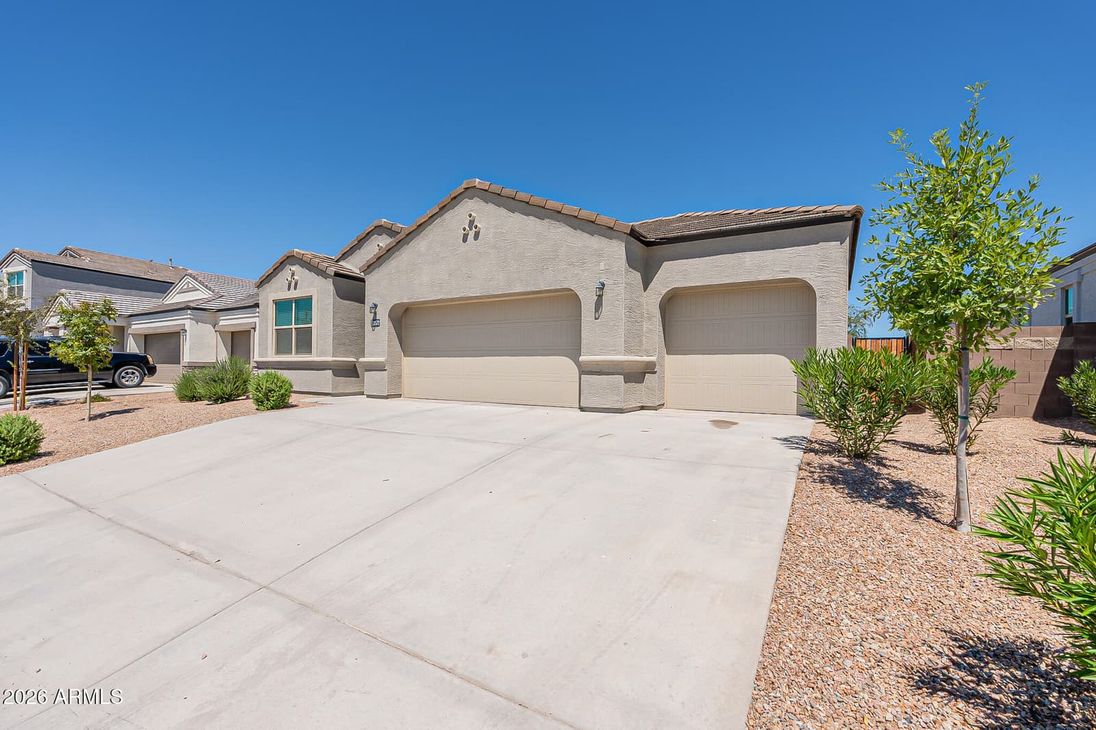 30572 W CELEBORN Drive, Buckeye, AZ 85396 — photo 3 of 34