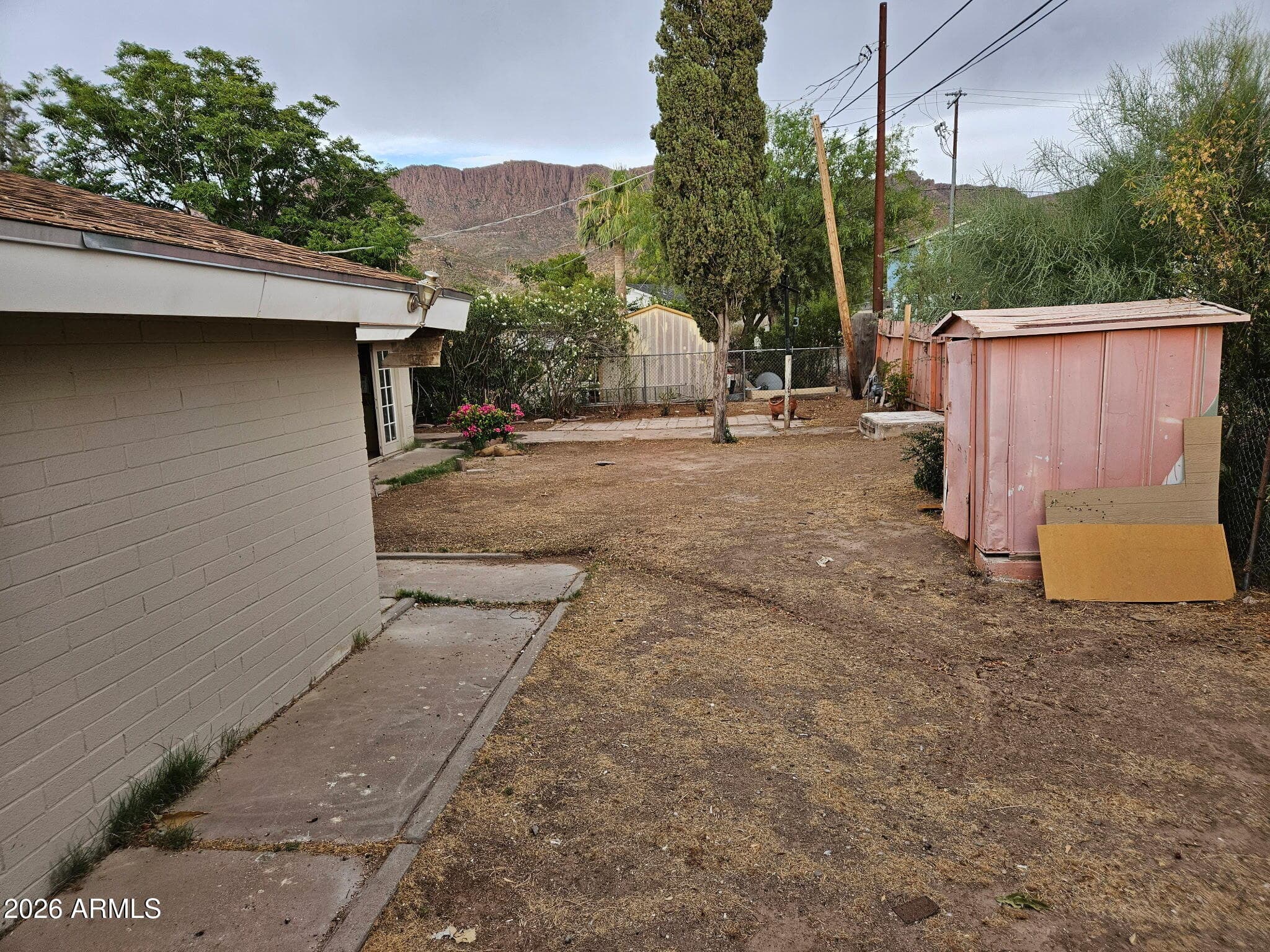 318 W Palo Verde Drive, Superior, AZ 85173 — photo 5 of 22