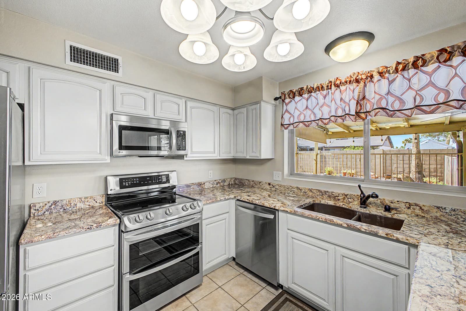 3826 W CHARLESTON Avenue, Glendale, AZ 85308 — photo 15 of 38