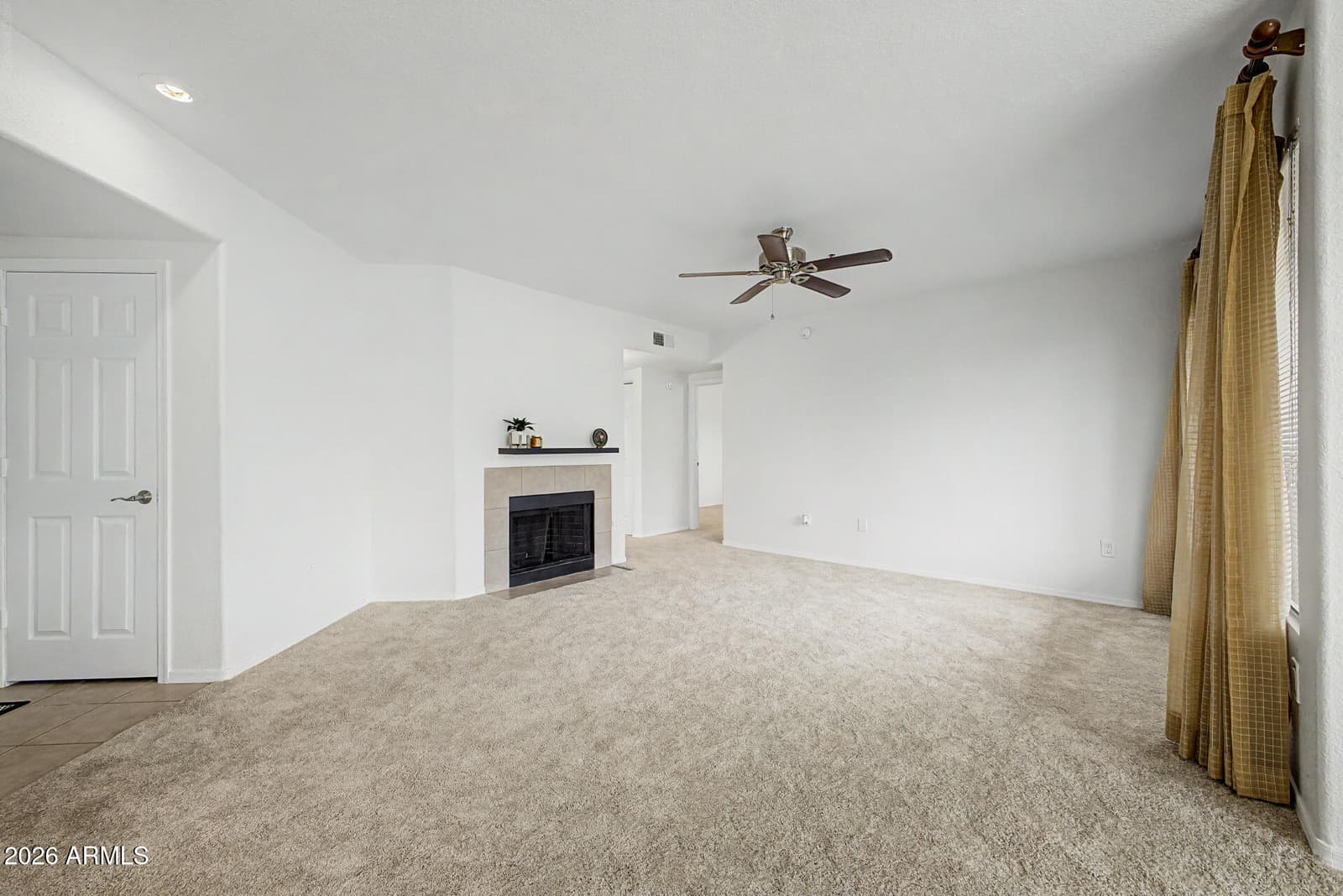 4925 E DESERT COVE Avenue 354, Scottsdale, AZ 85254 — photo 5 of 30