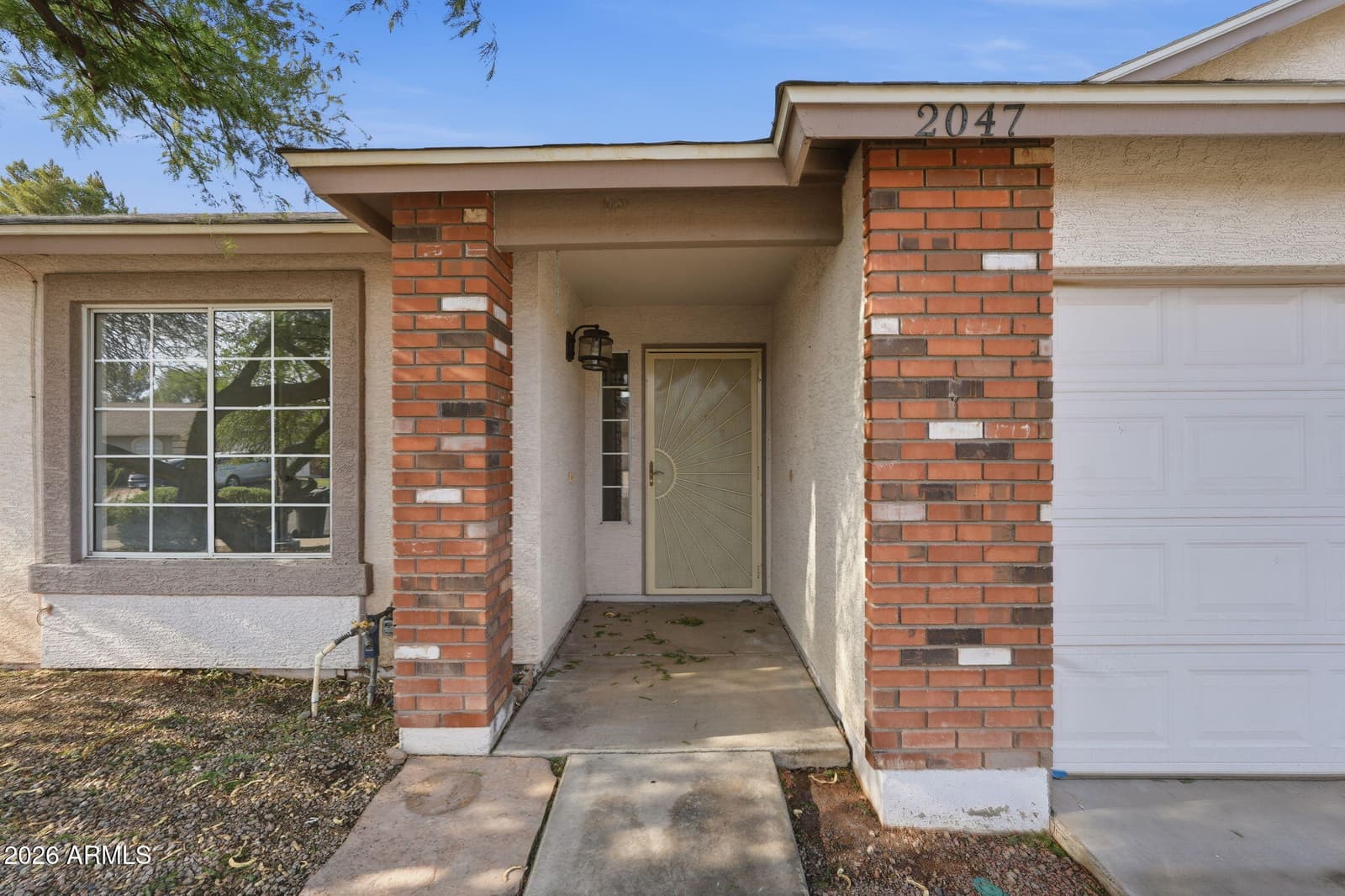 2047 E TEMPLE Court, Gilbert, AZ 85296 — photo 3 of 40