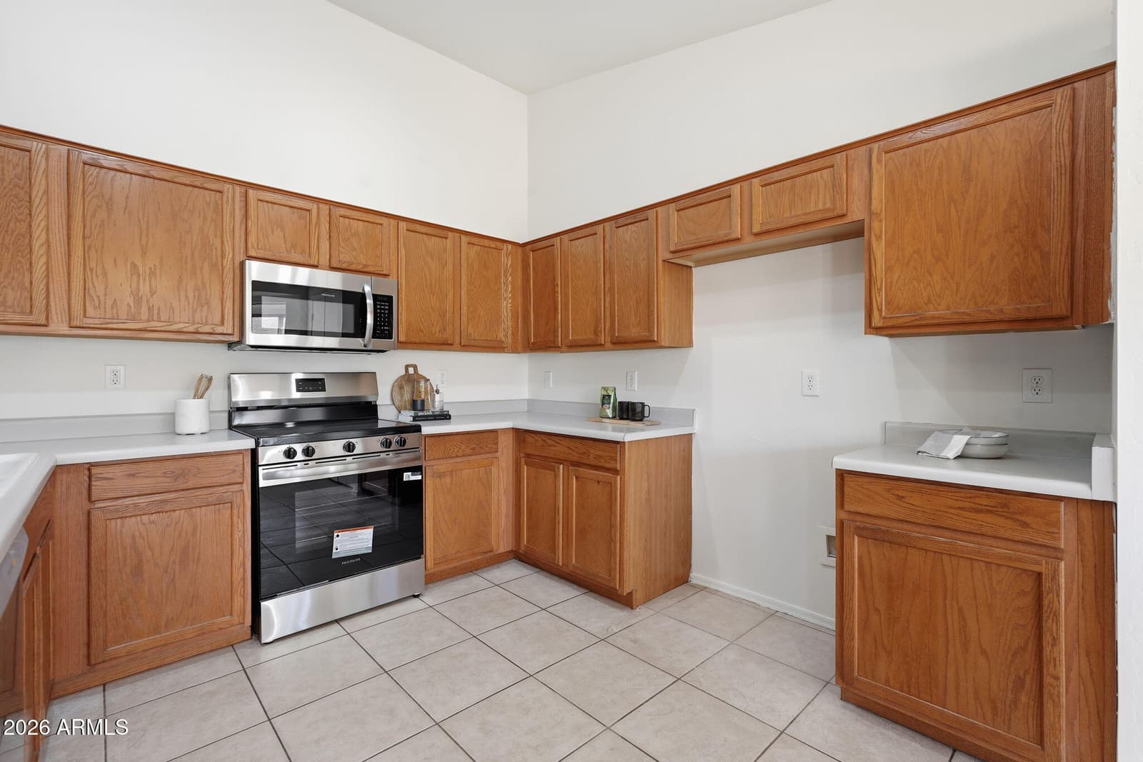 2047 E TEMPLE Court, Gilbert, AZ 85296 — photo 12 of 40