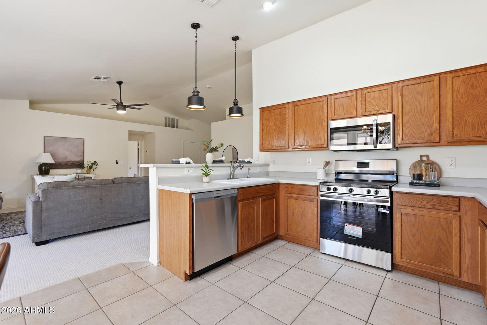 2047 E TEMPLE Court, Gilbert, AZ 85296 — photo 13 of 40