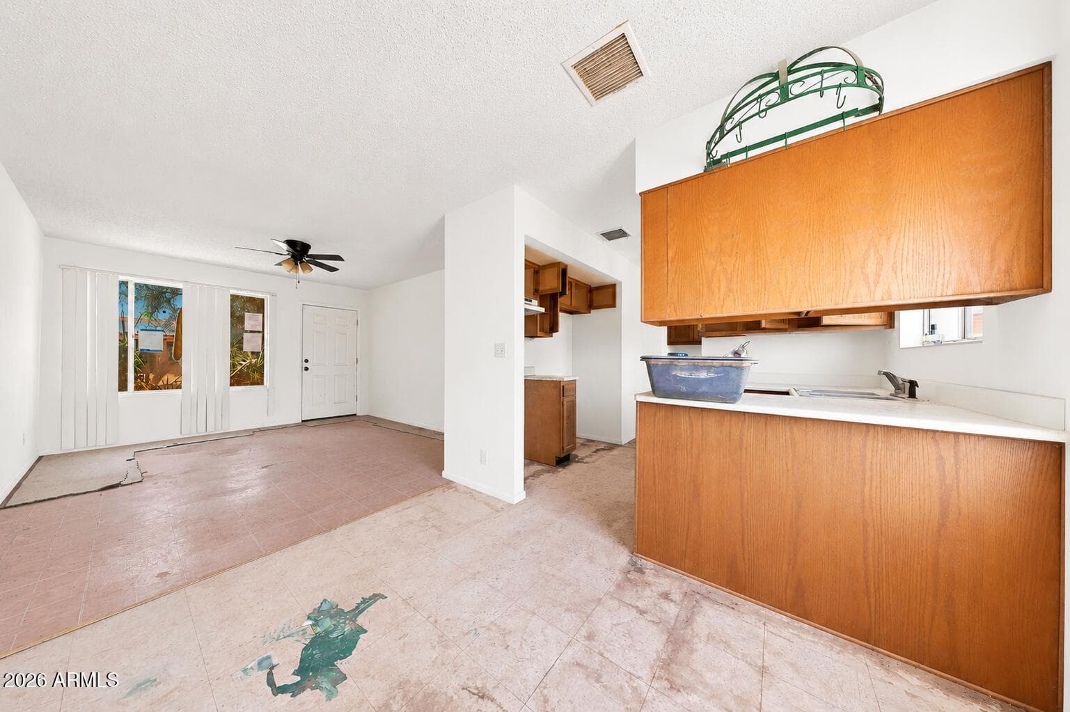 710 N SONORA Street, Coolidge, AZ 85128 — photo 5 of 29