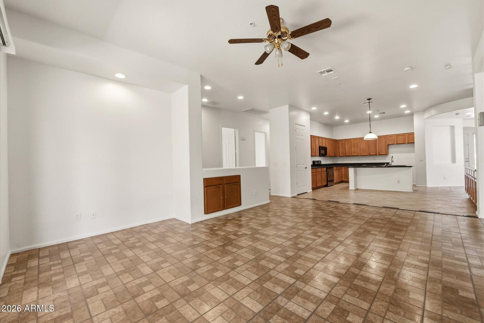 6229 S Moccasin Trail, Gilbert, AZ 85298 — photo 10 of 25