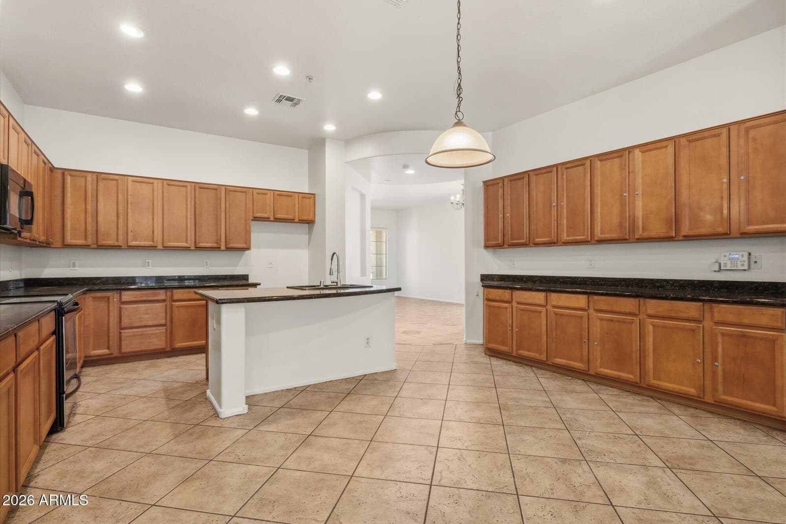6229 S Moccasin Trail, Gilbert, AZ 85298 — photo 3 of 25