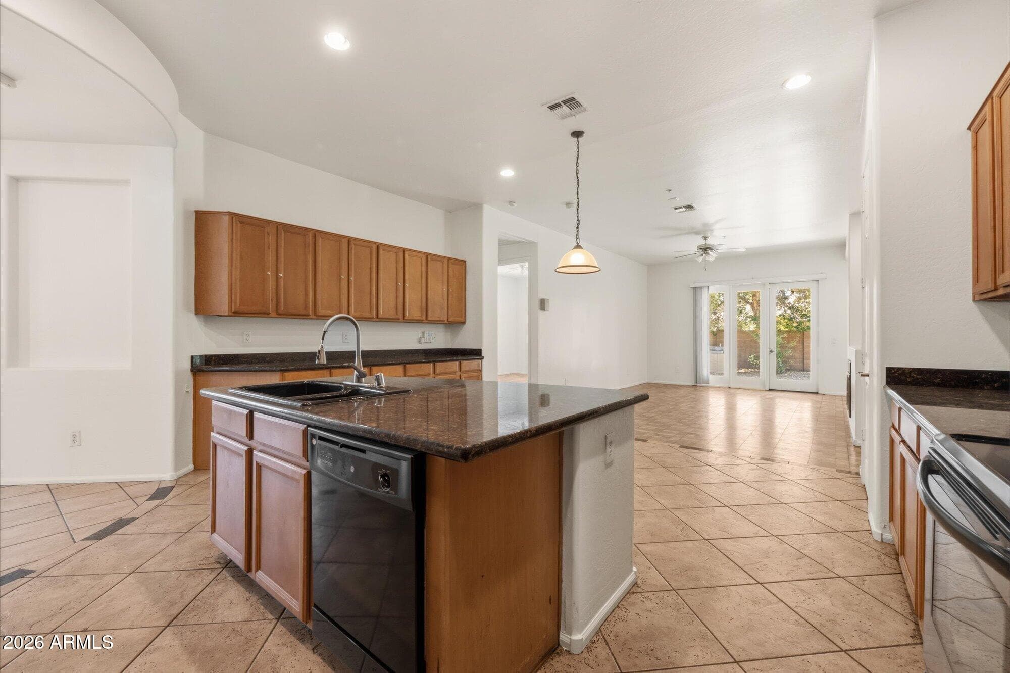 6229 S Moccasin Trail, Gilbert, AZ 85298 — photo 5 of 25