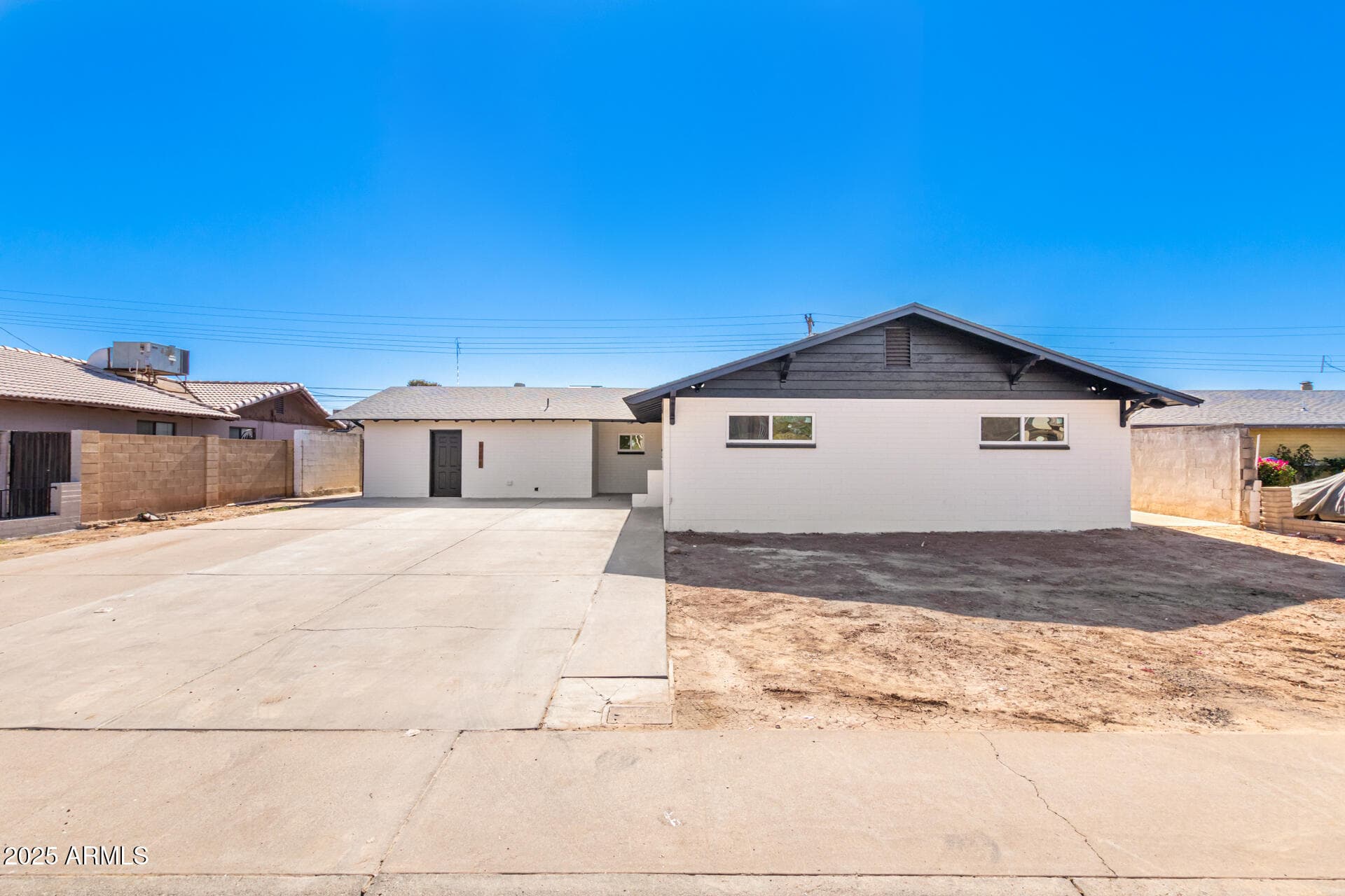 6201 W INDIANOLA Avenue, Phoenix, AZ 85033 — photo 2 of 42