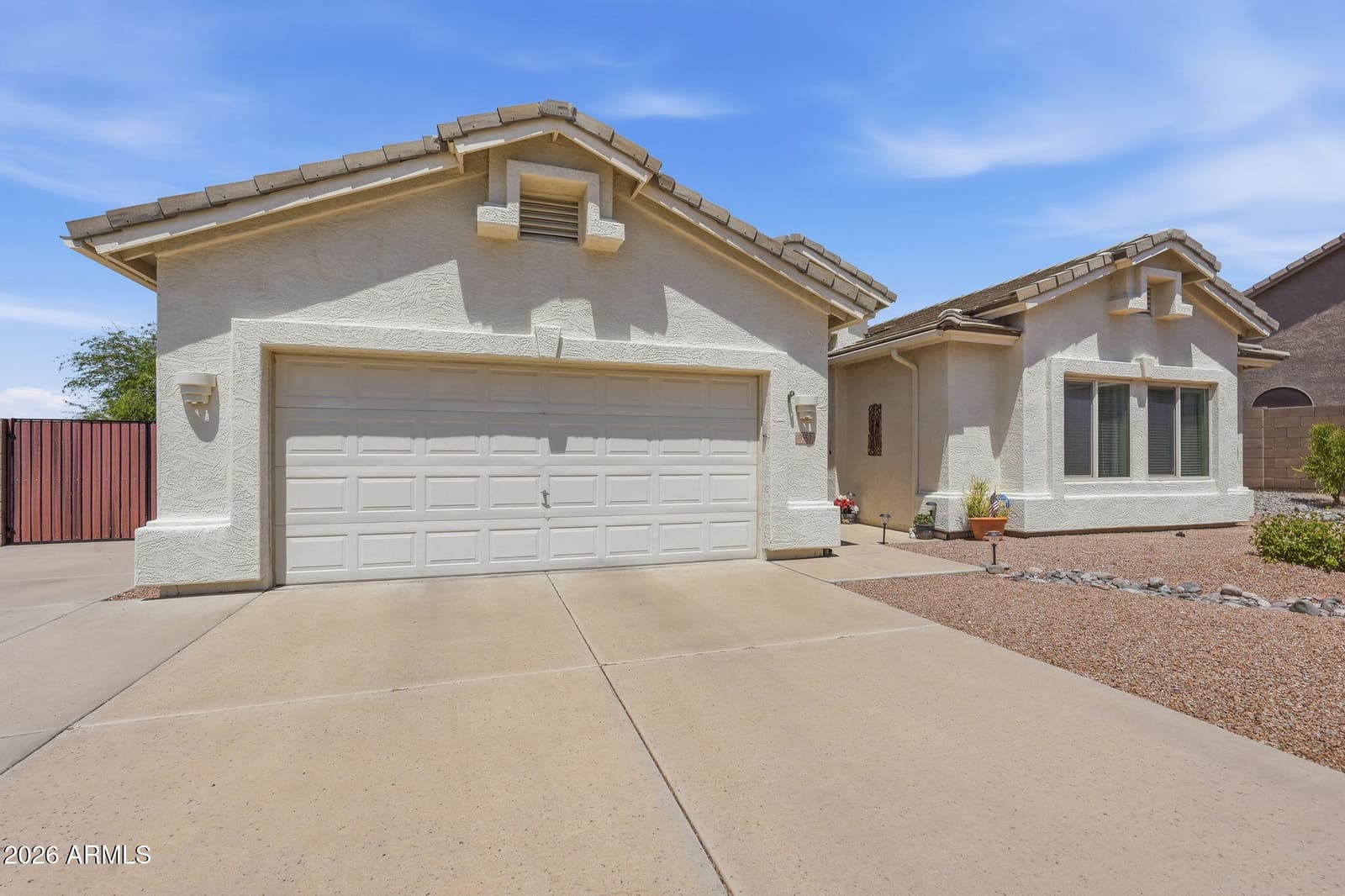 9557 E LOCKWOOD Circle, Mesa, AZ 85207 — photo 3 of 26