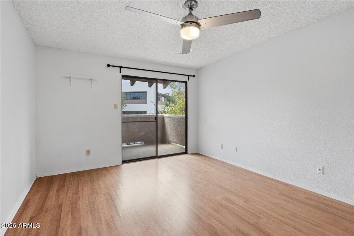 5757 W EUGIE Avenue 2082, Glendale, AZ 85304 — photo 2 of 22