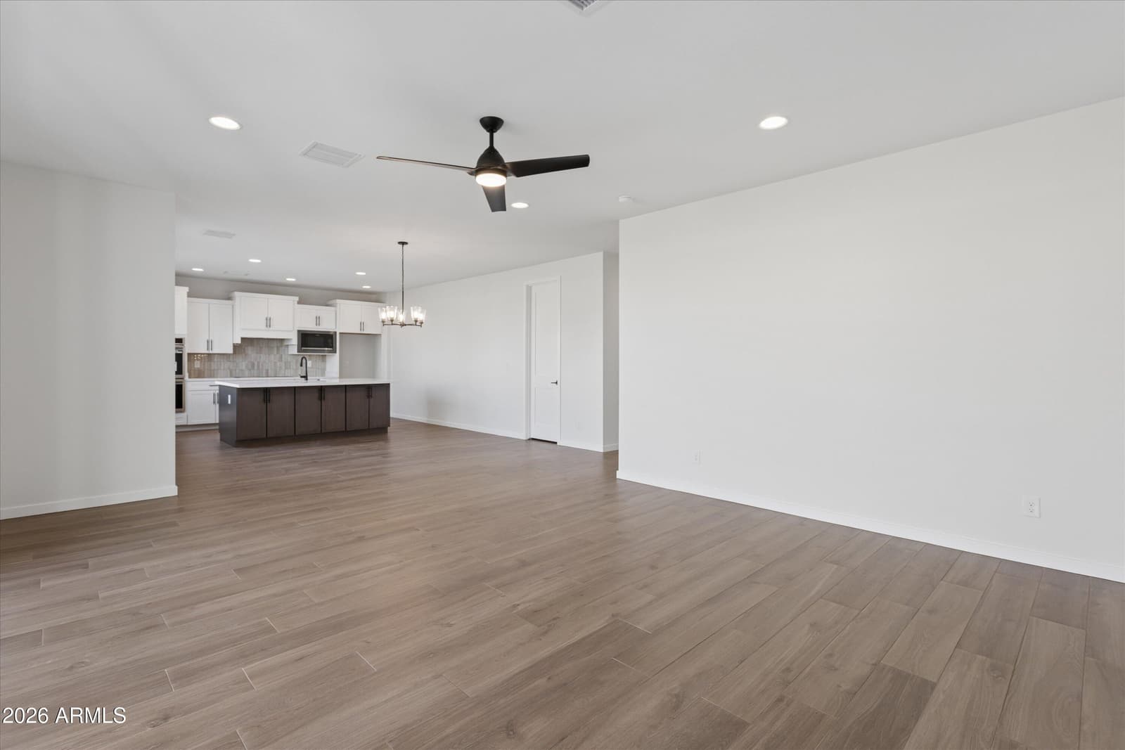 2301 N Shannon Way, Mesa, AZ 85215 — photo 7 of 28