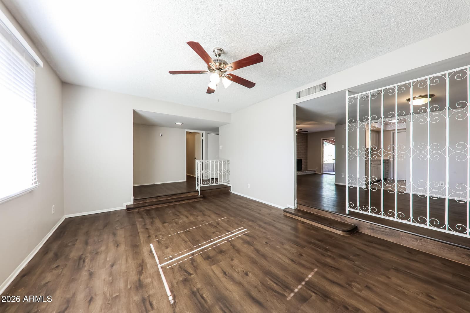 15412 N 55TH Drive, Glendale, AZ 85306 — photo 4 of 21