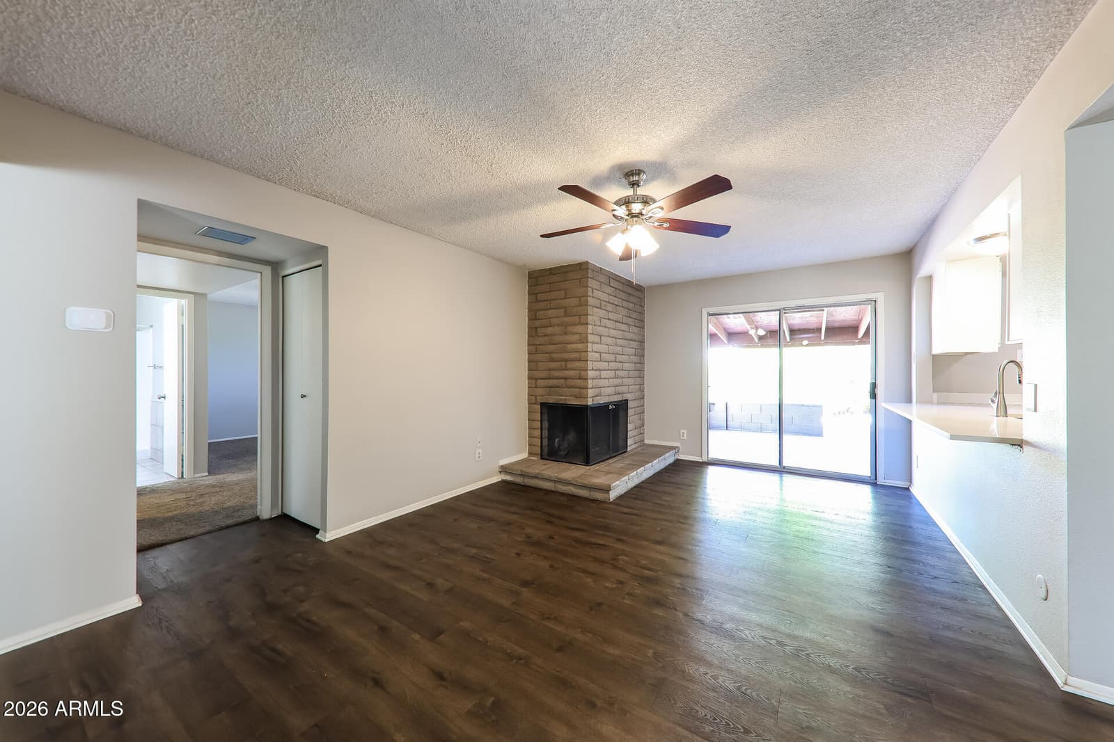 15412 N 55TH Drive, Glendale, AZ 85306 — photo 9 of 21