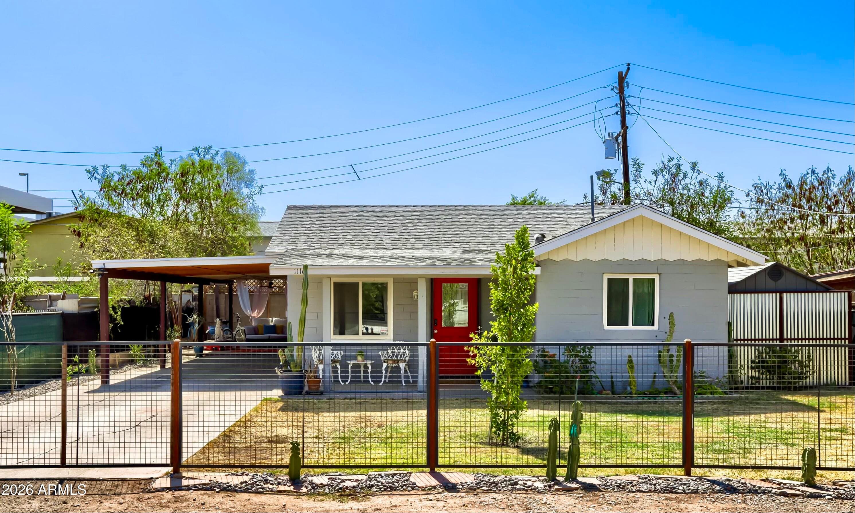 1116 S HOLBROOK Lane, Tempe, AZ 85281 — photo 1 of 32