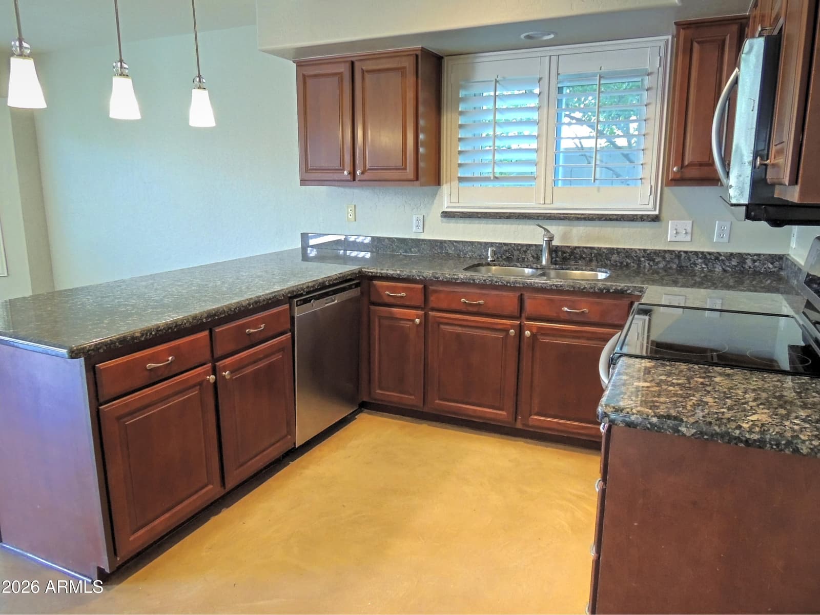 2918 E SALTSAGE Drive, Phoenix, AZ 85048 — photo 9 of 28